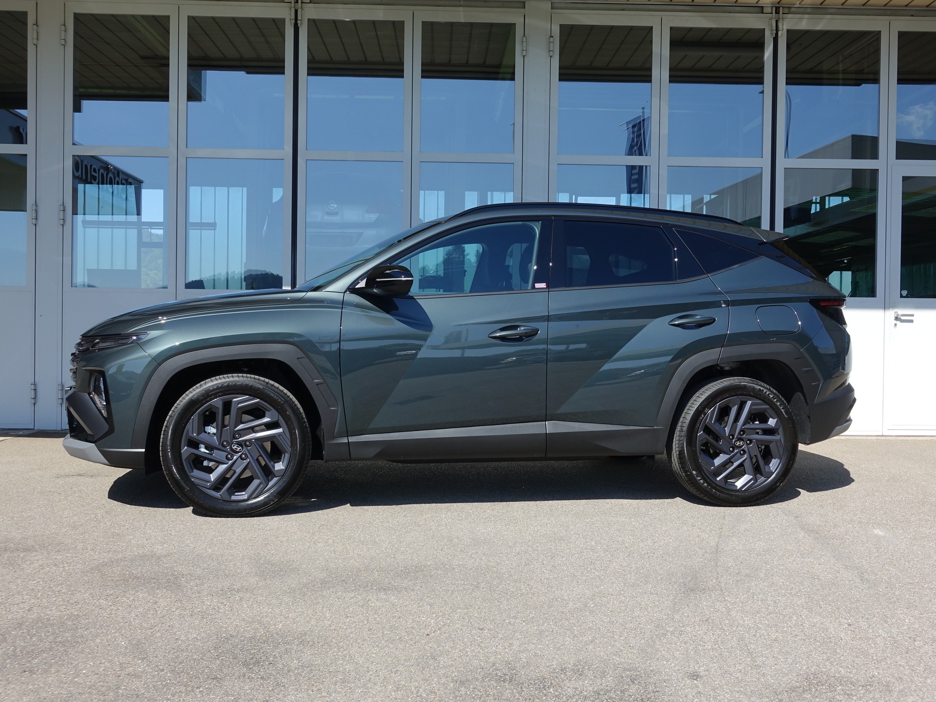HYUNDAI Tucson 1.6 HEV Origo Black Line 4WD-image-16
