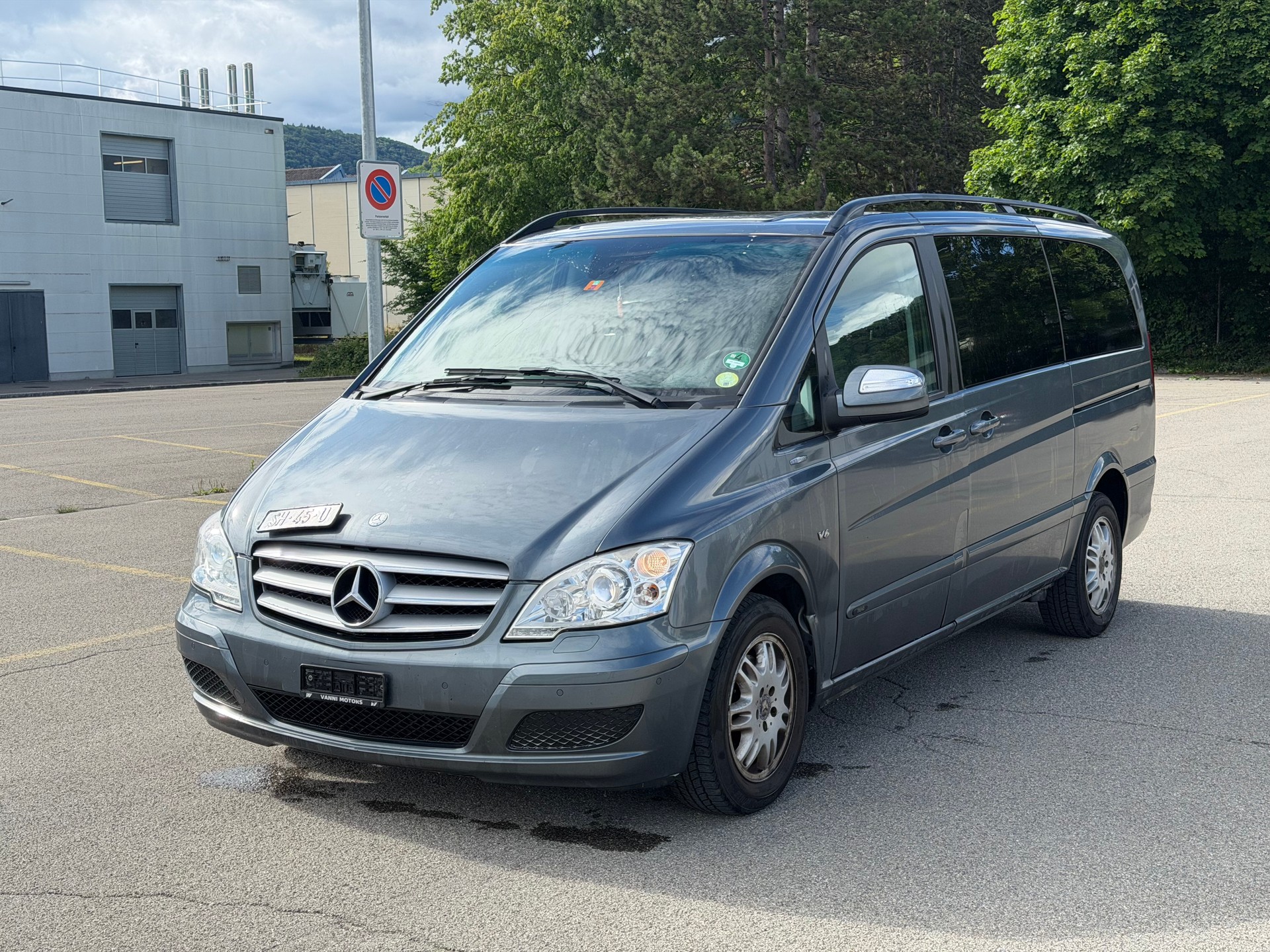 MERCEDES-BENZ Viano 3.0 CDI Blue Efficiency Ambiente EL A-image-0