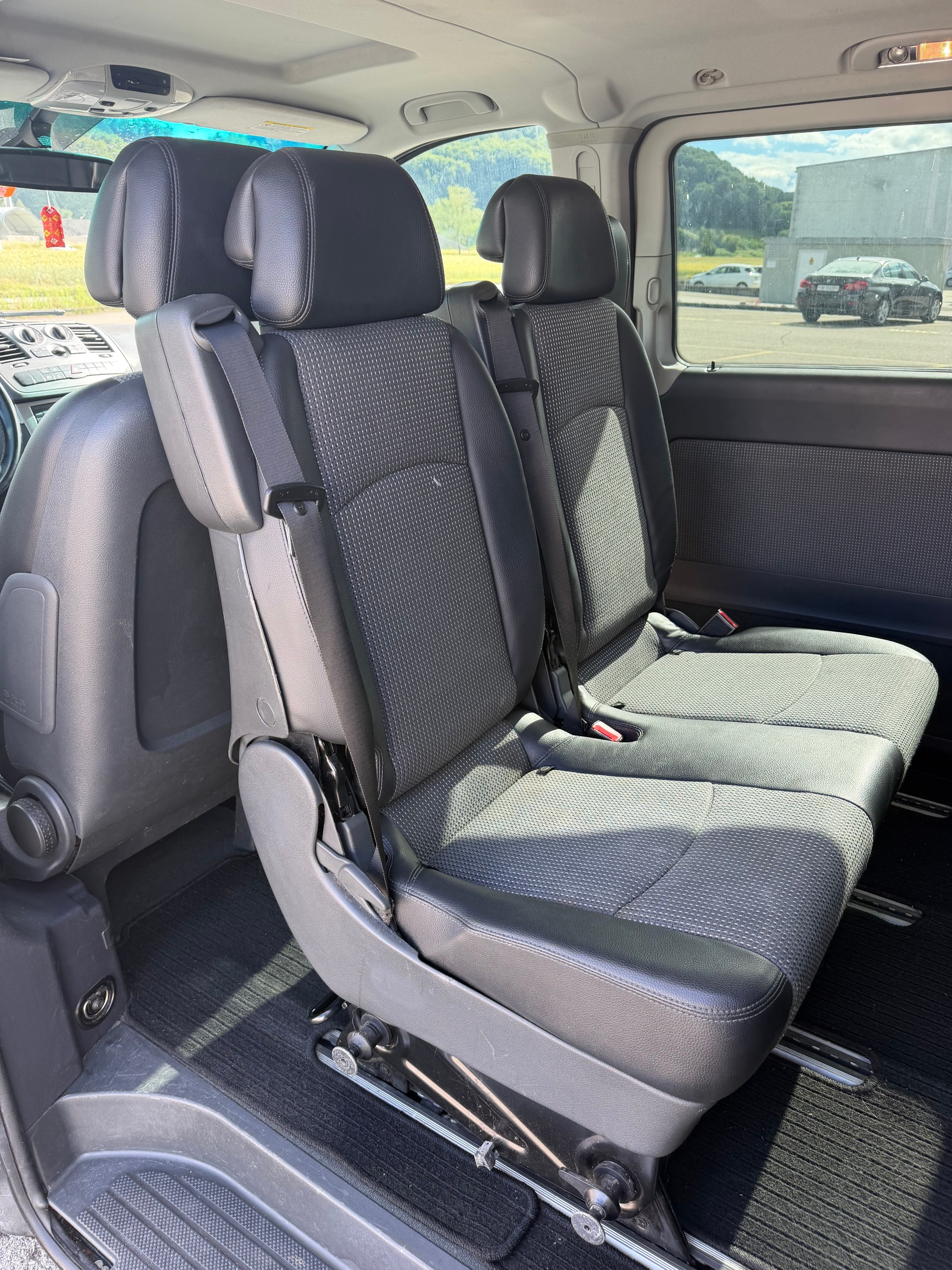 MERCEDES-BENZ Viano 3.0 CDI Blue Efficiency Ambiente EL A-image-9