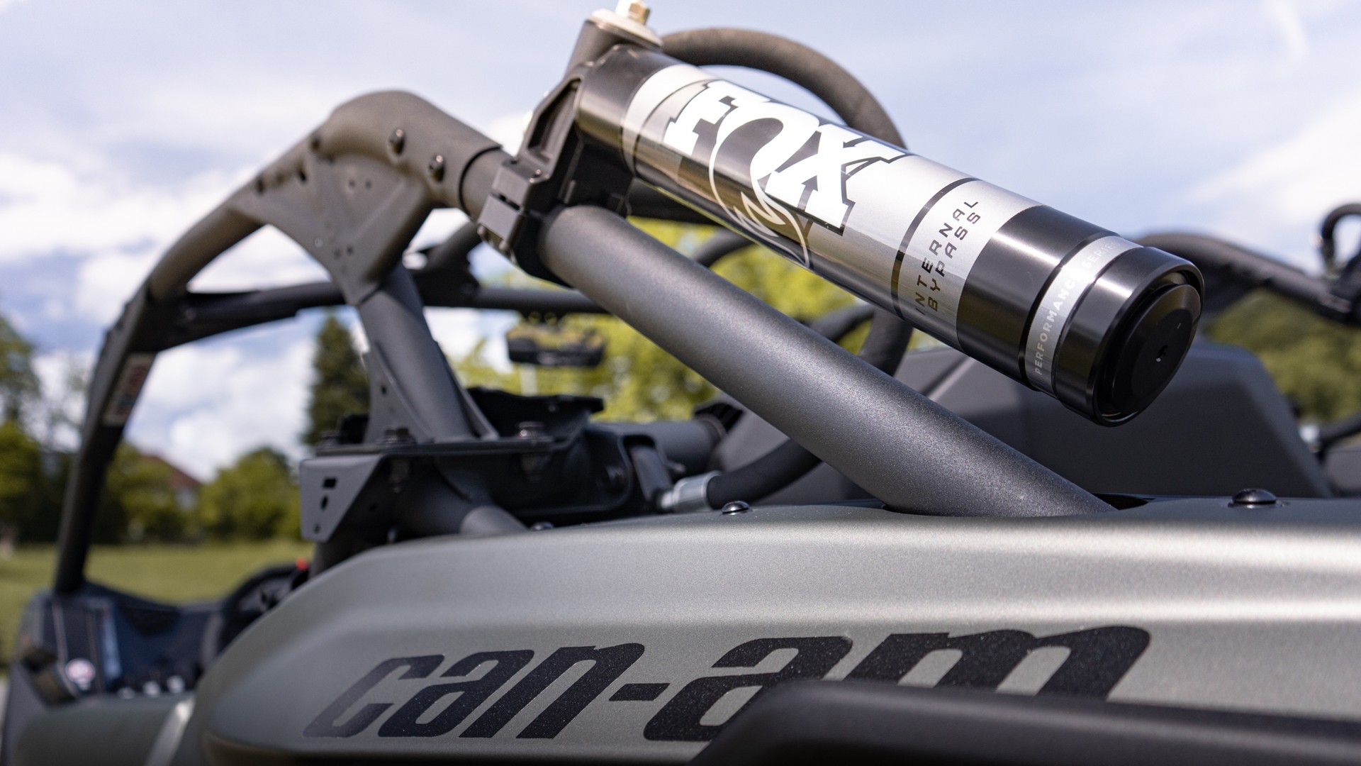 CAN-AM X3 X RC Turbo RR-image-8