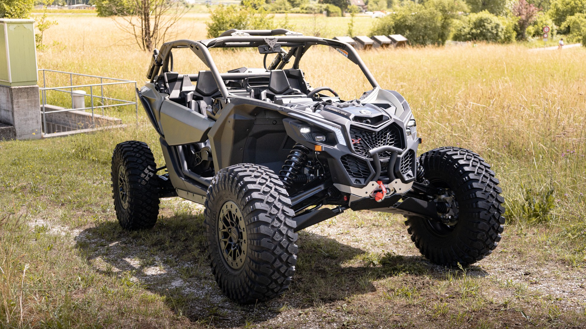 CAN-AM X3 X RC Turbo RR-showroom-element-3
