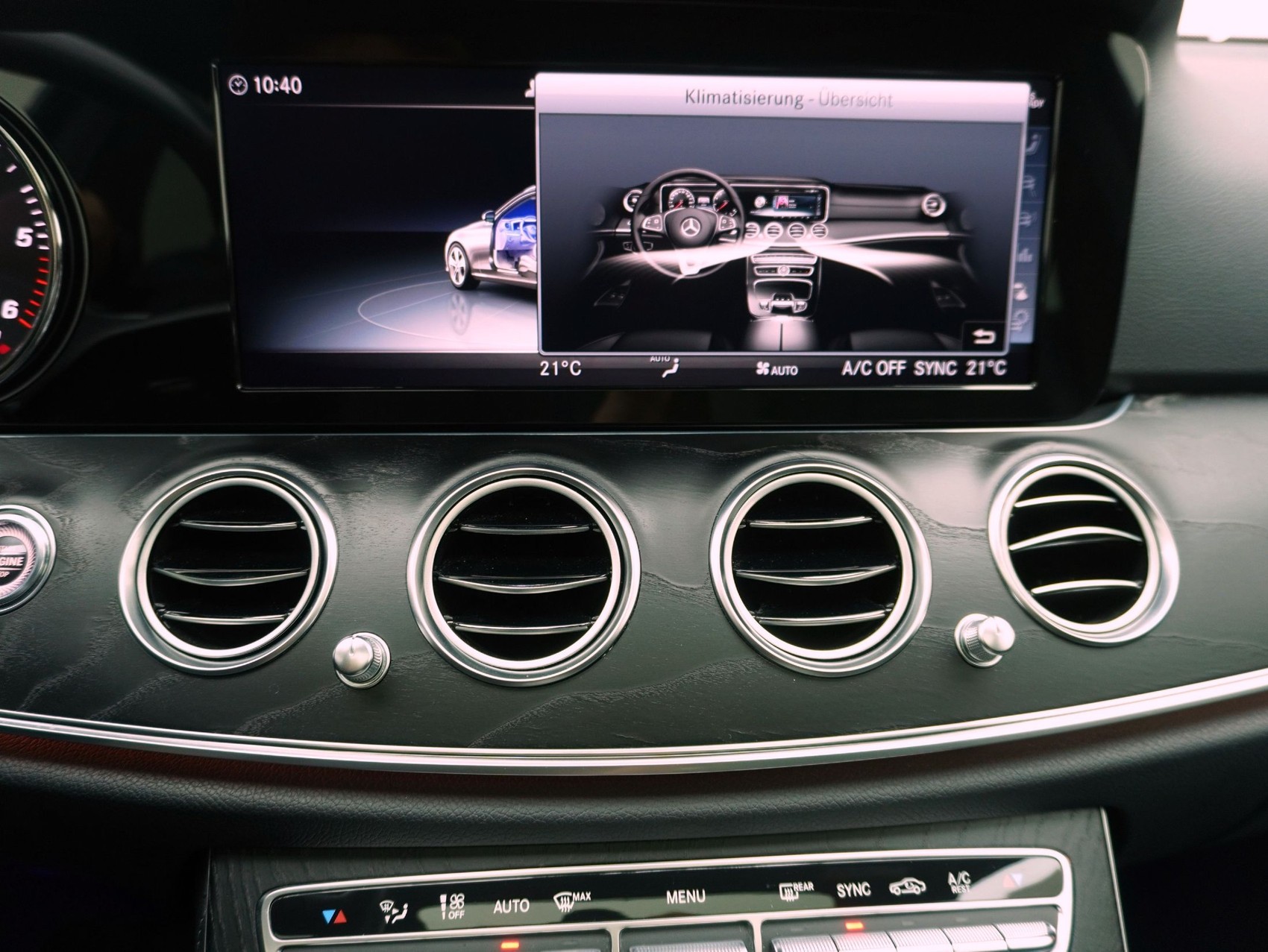 MERCEDES-BENZ E-Klasse E 220 d Swiss Star Avantgarde 4matic Kombi-image-20