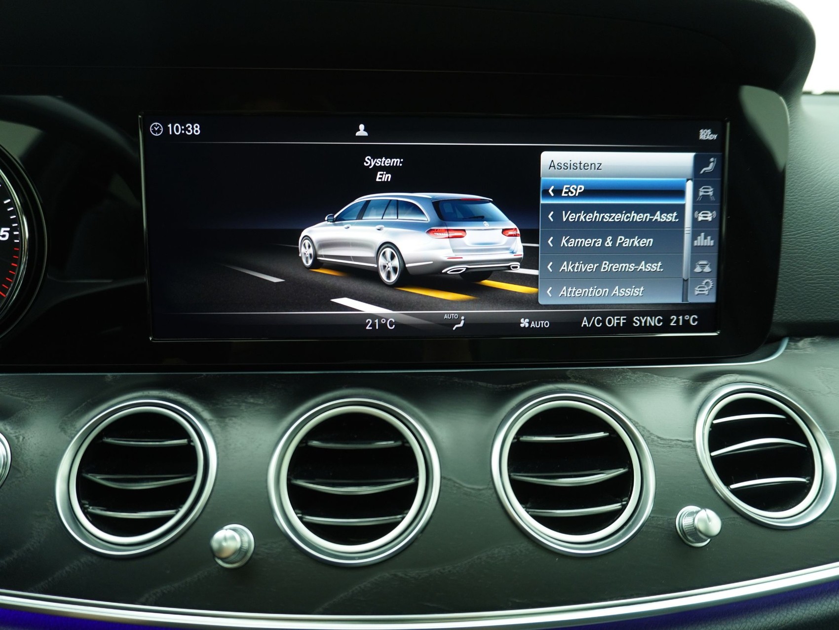 MERCEDES-BENZ E-Klasse E 220 d Swiss Star Avantgarde 4matic Kombi-image-24