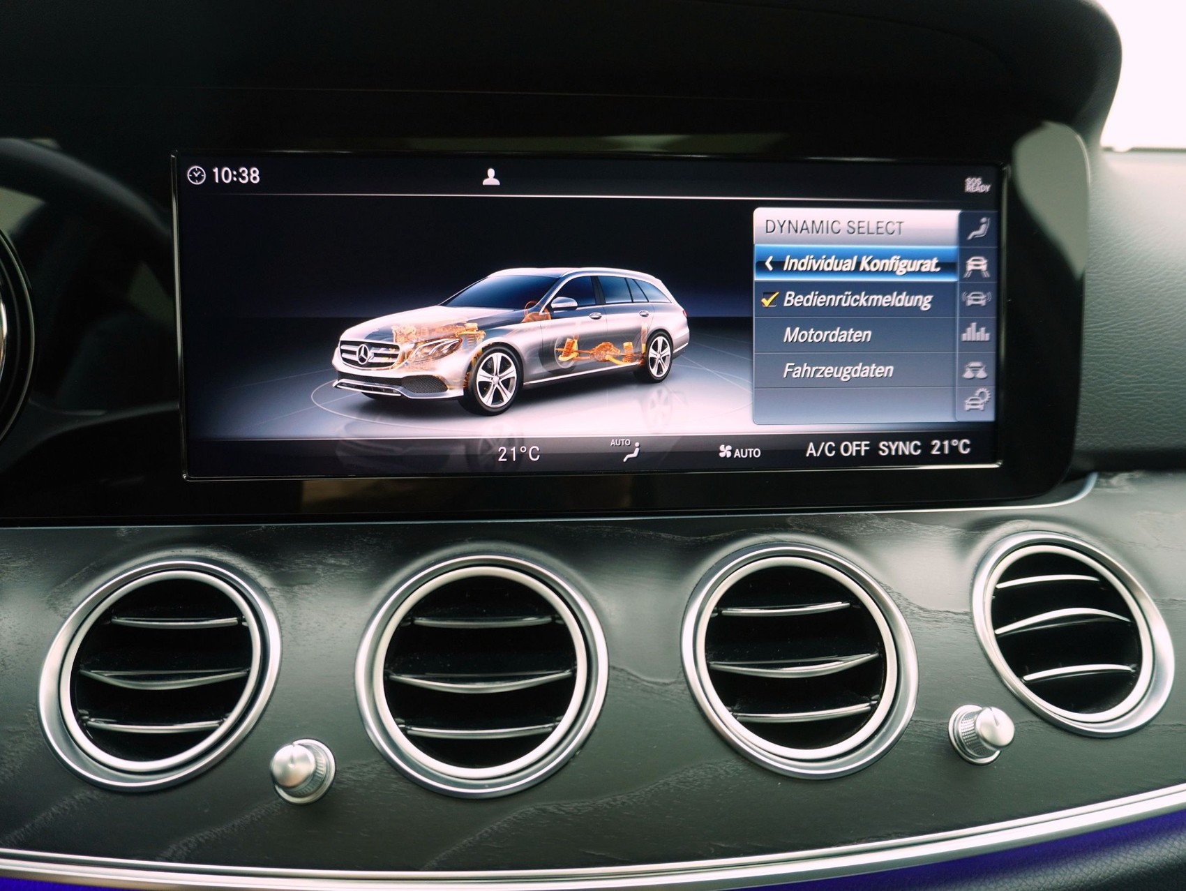 MERCEDES-BENZ E-Klasse E 220 d Swiss Star Avantgarde 4matic Kombi-image-23