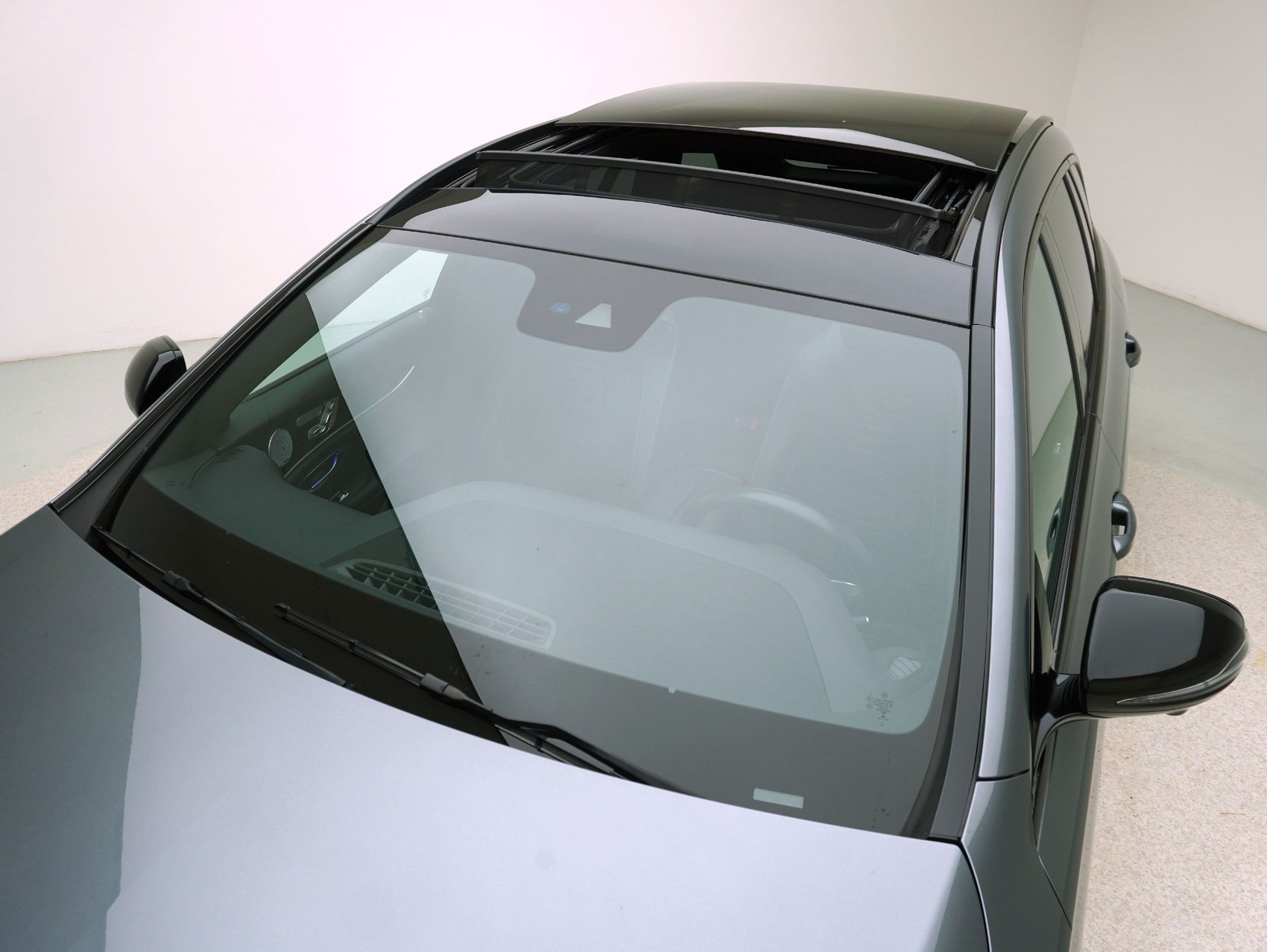 MERCEDES-BENZ E-Klasse E 220 d Swiss Star Avantgarde 4matic Kombi-image-7