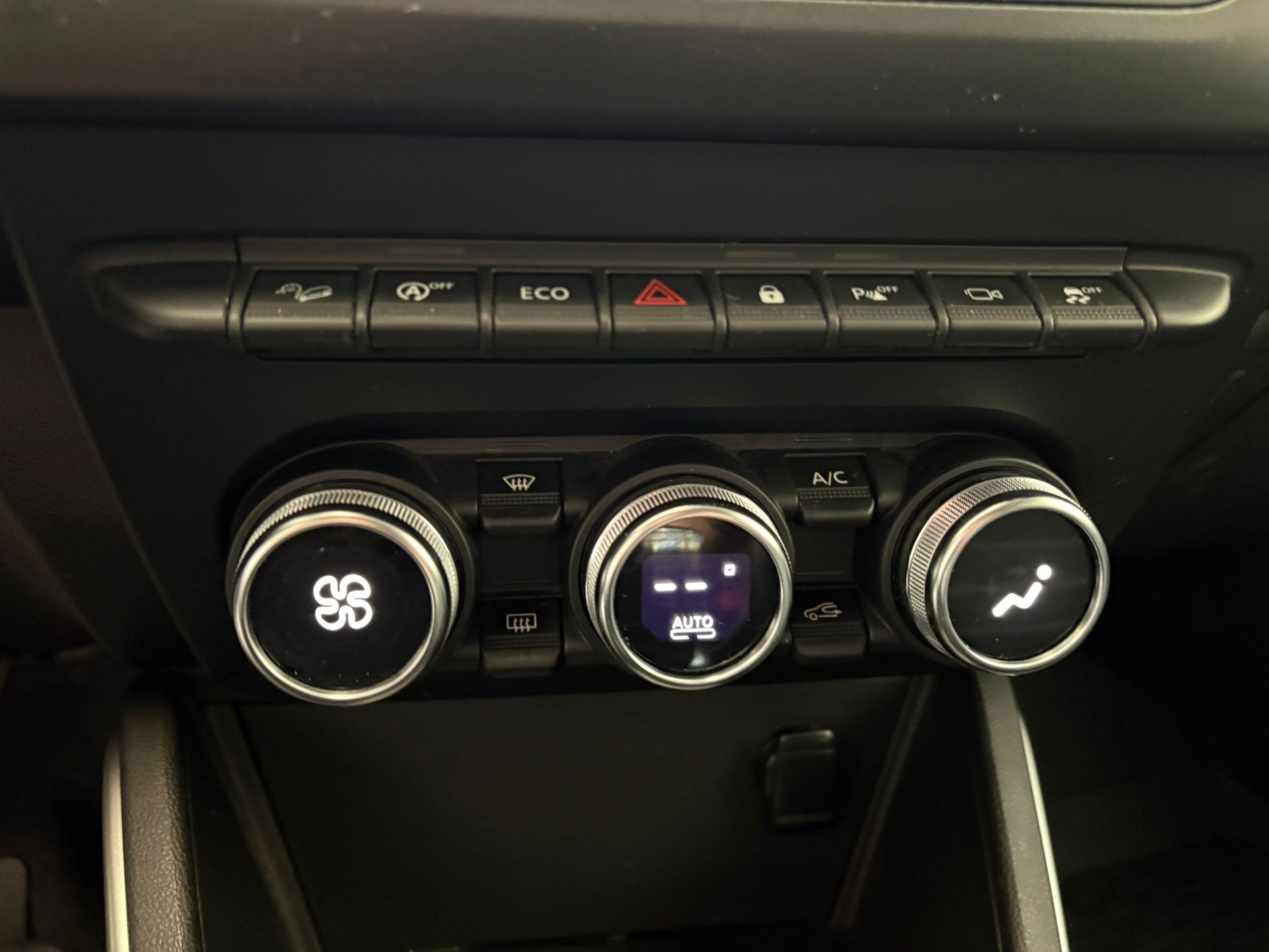 DACIA Duster dCi 115 Prestige 4x4-image-10