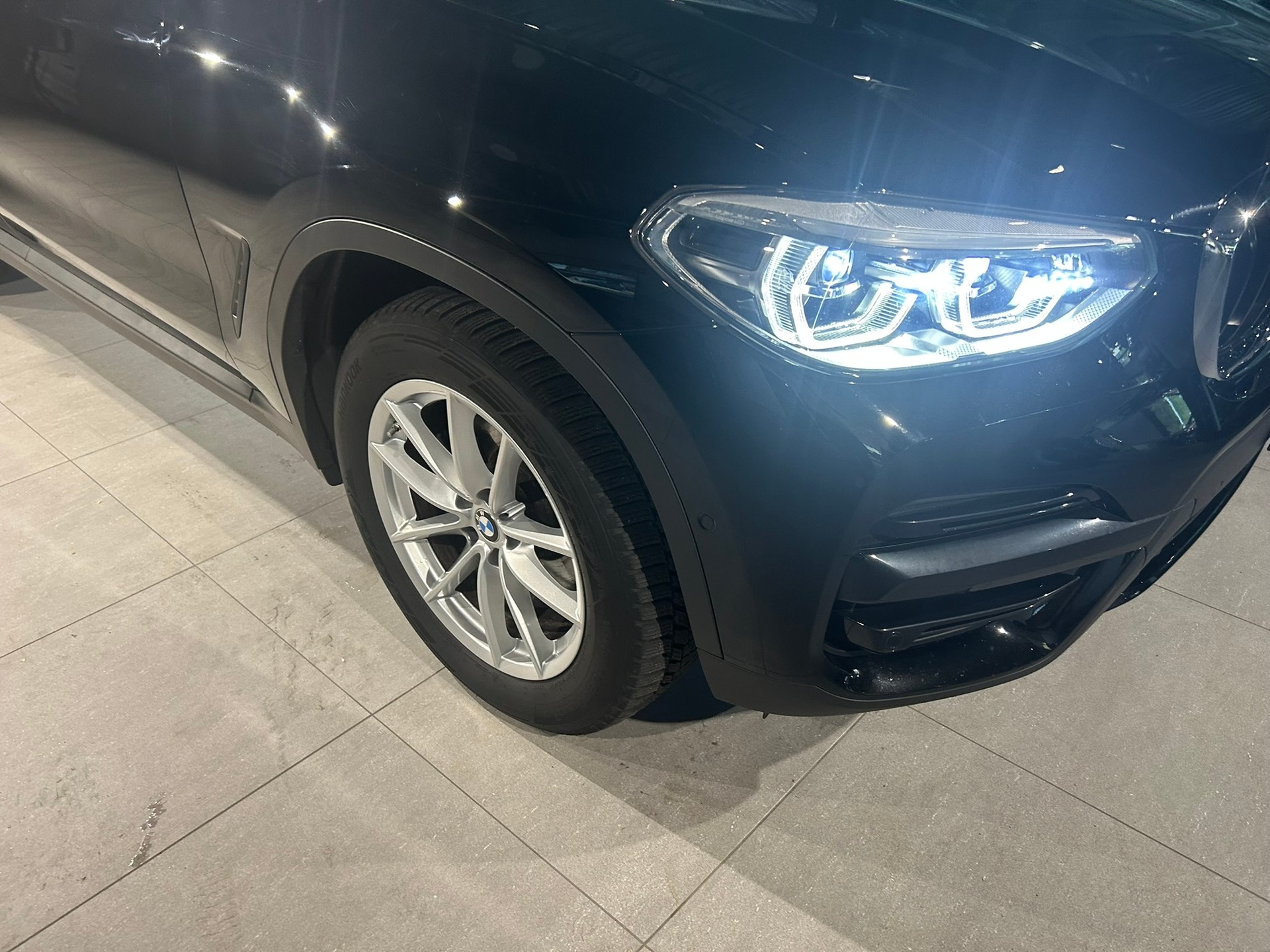 BMW X3 xDrive 20i Steptronic-image-17
