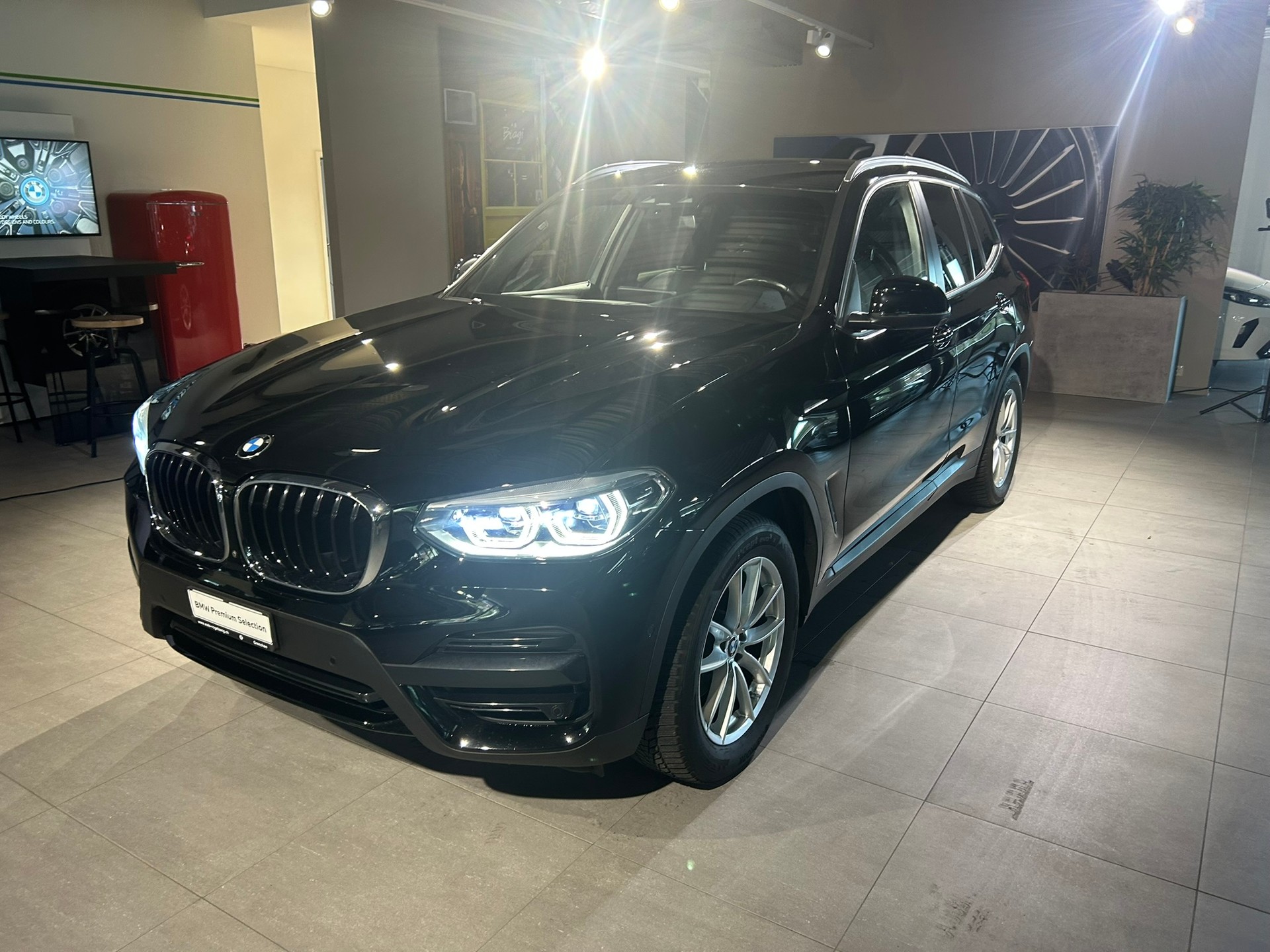BMW X3 xDrive 20i Steptronic-image-24