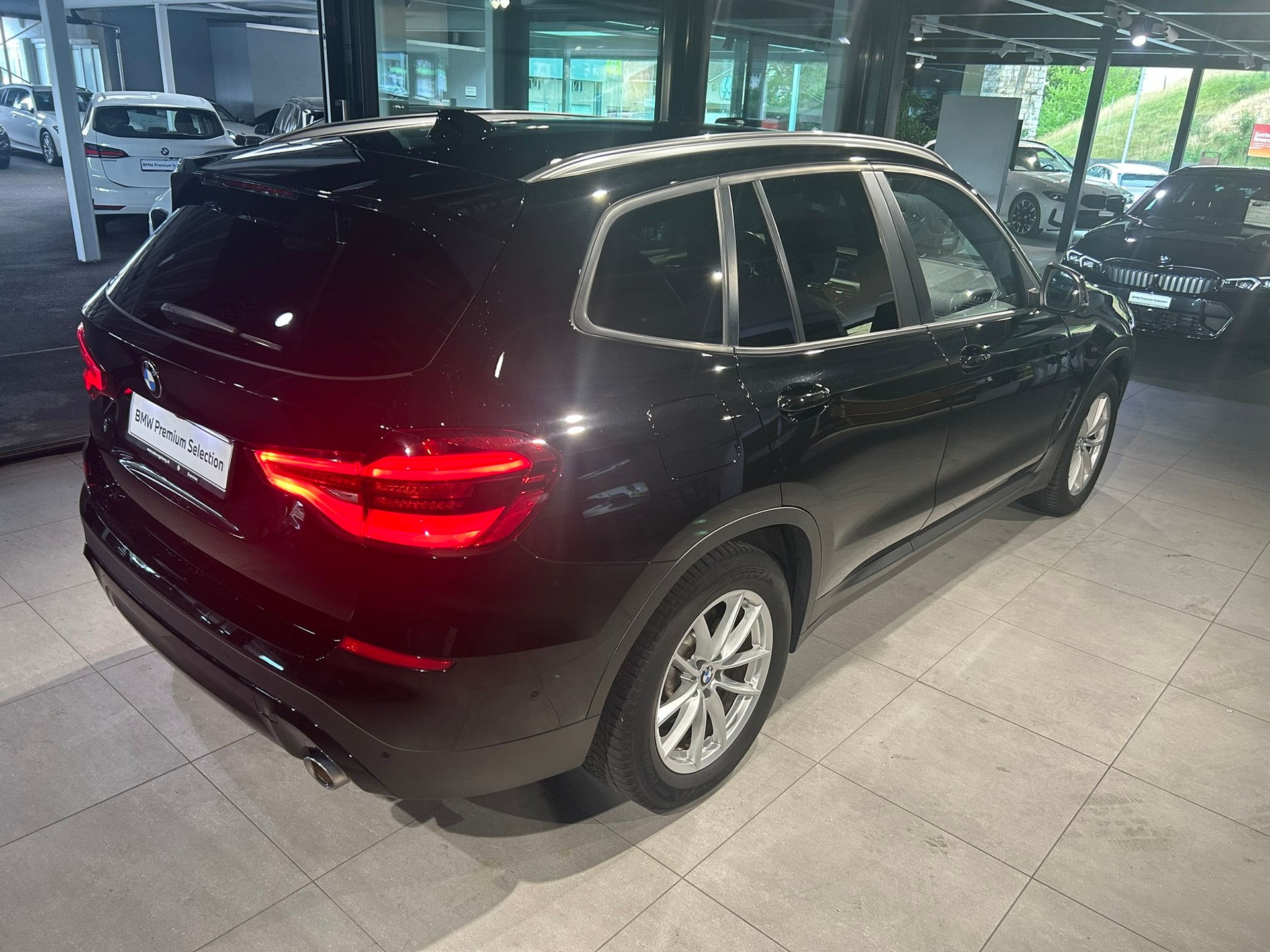 BMW X3 xDrive 20i Steptronic-image-12