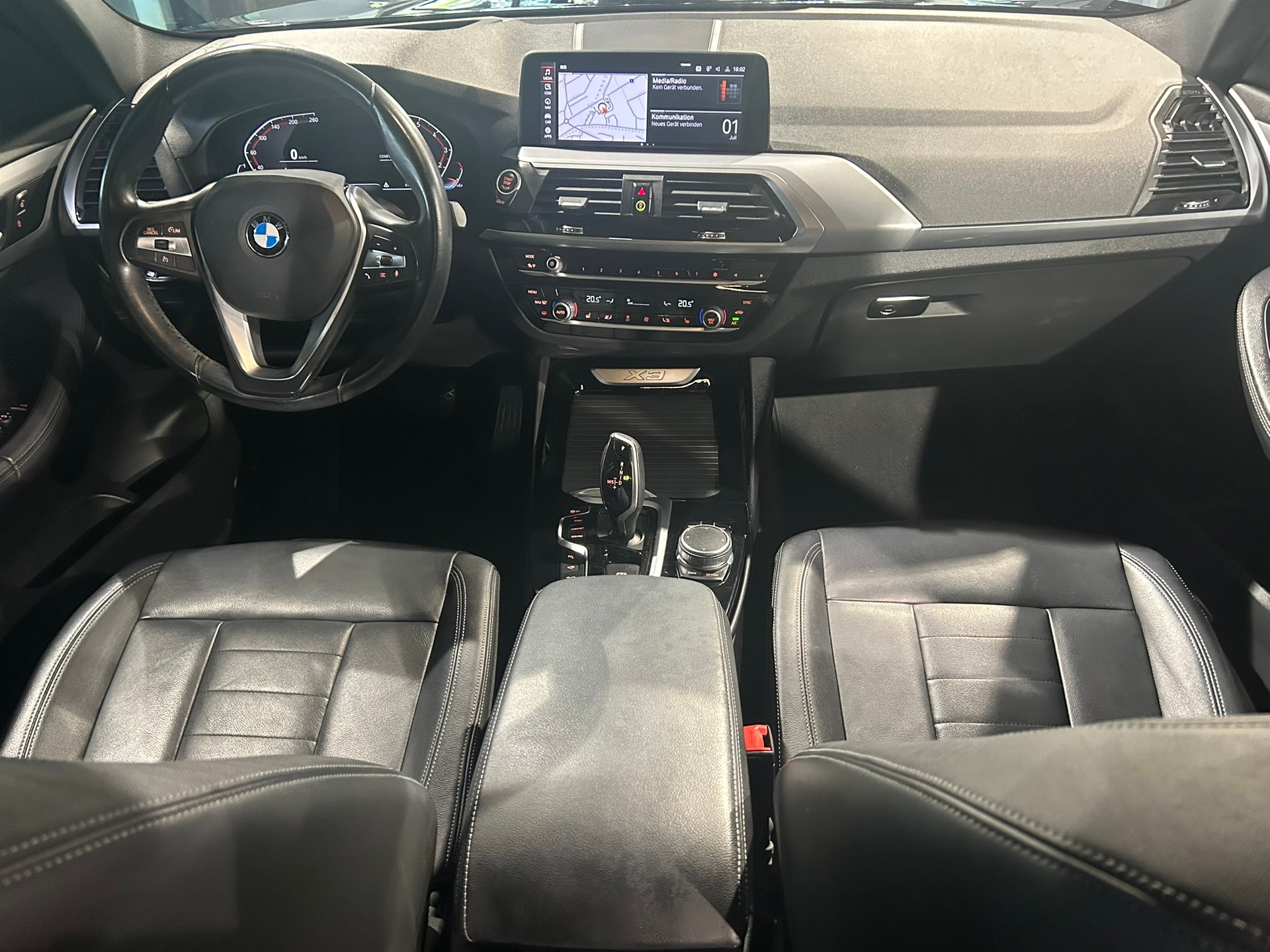 BMW X3 xDrive 20i Steptronic-image-31