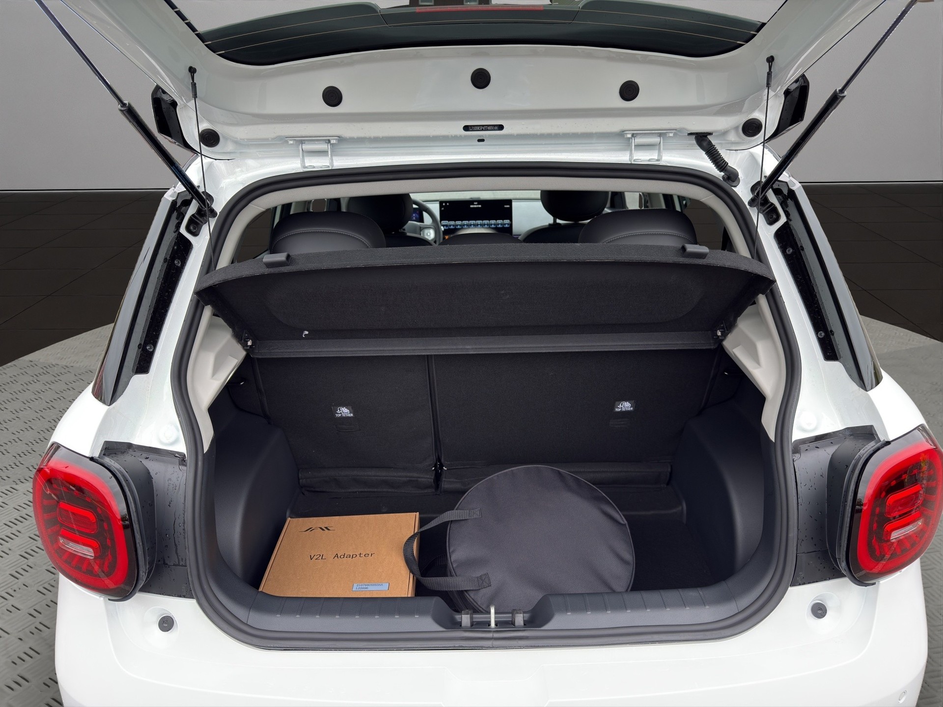 JAC E30X 51 kWh Flagship Pro+-image-8