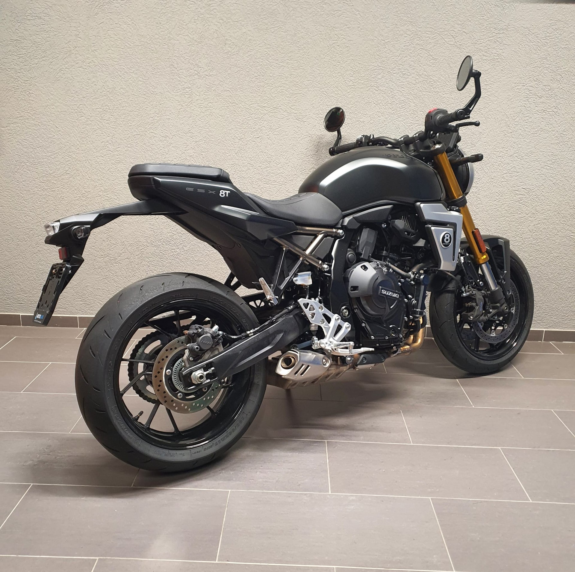 SUZUKI GSX-8T-image-2