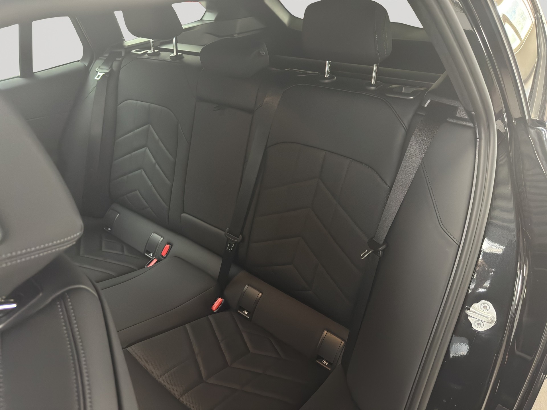 BMW 520i sDrive Touring M Sport Steptronic-image-7