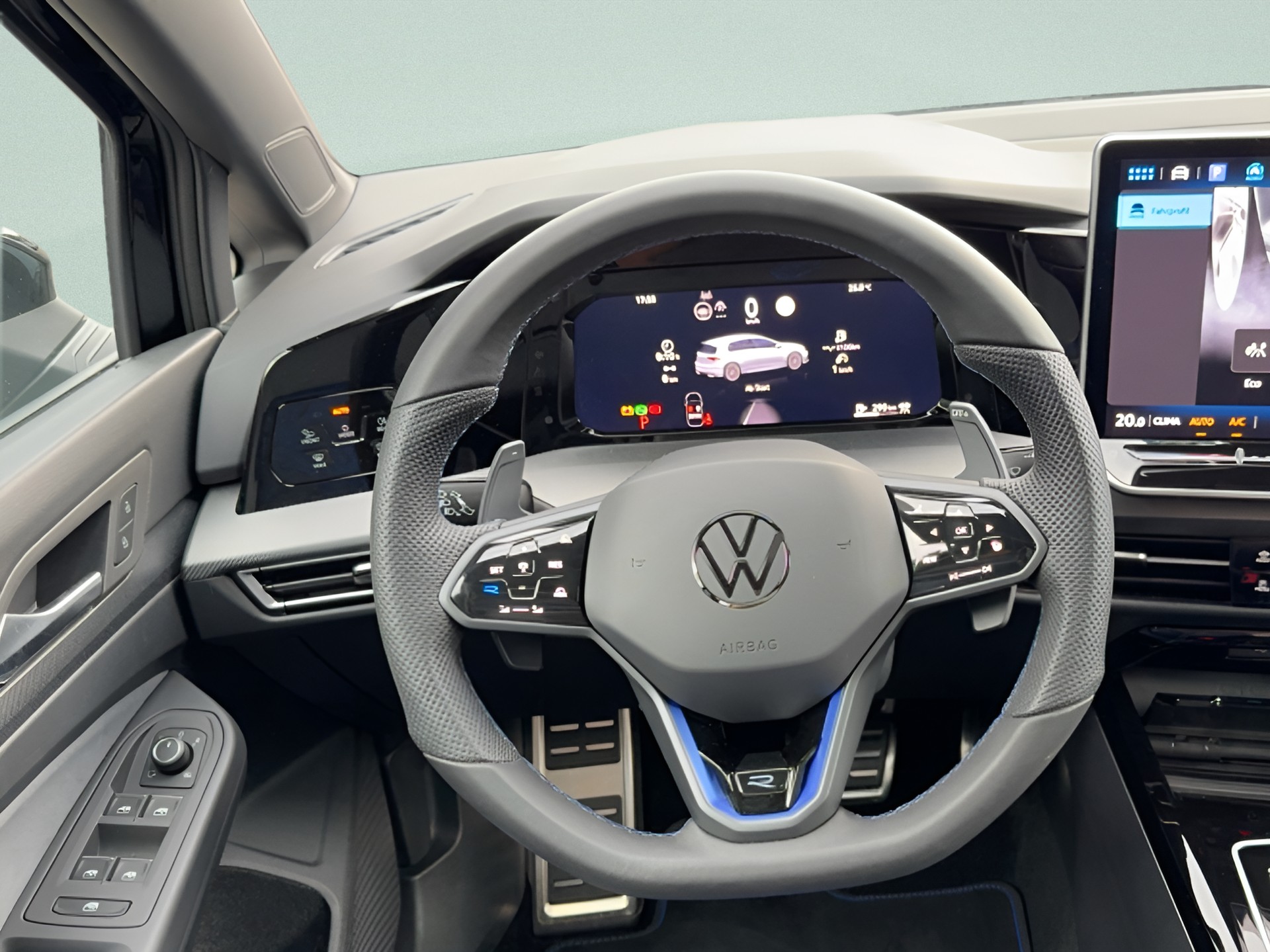 VW Golf 2.0 TSI R DSG 4 Motion-image-14