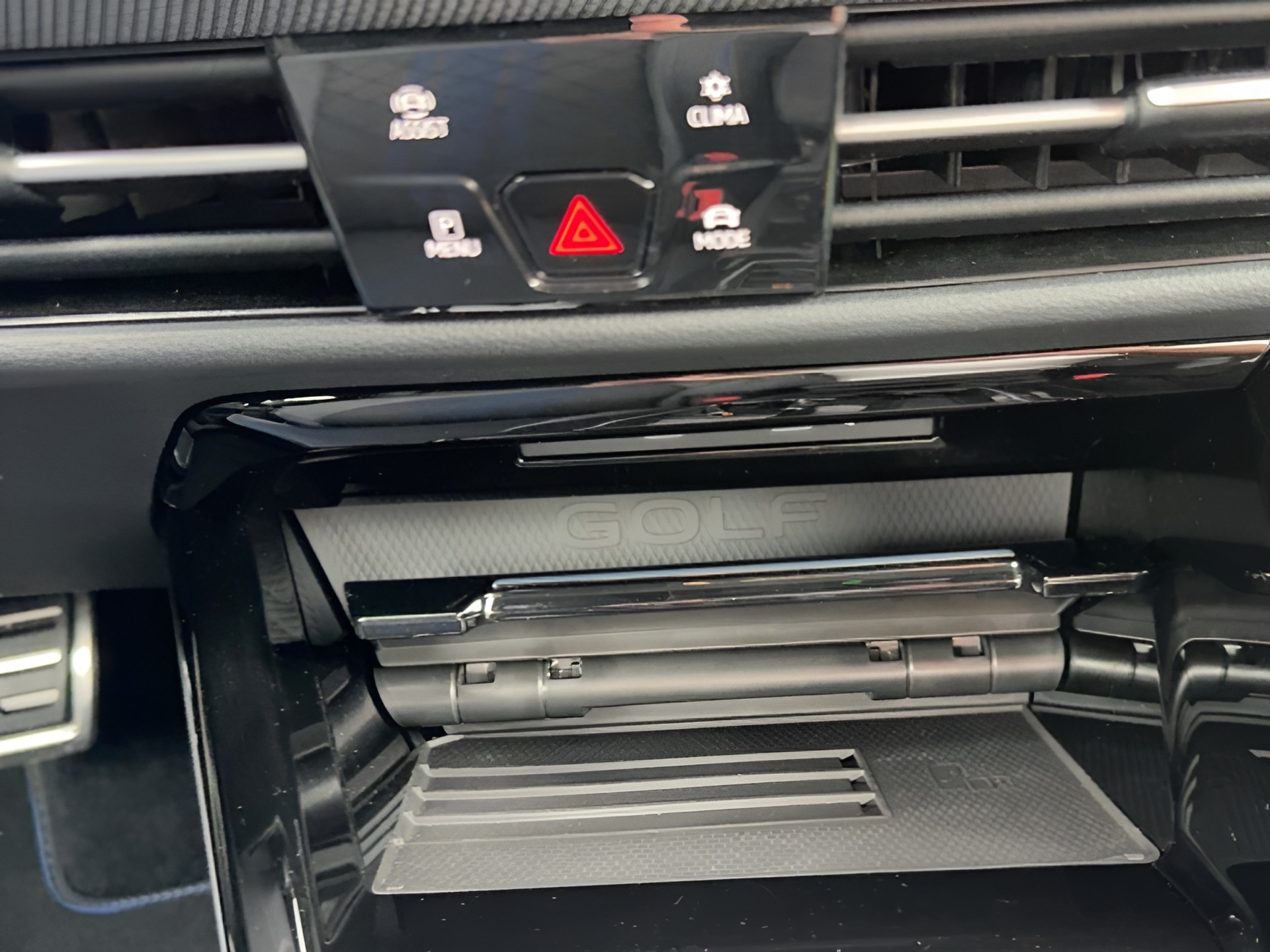 VW Golf 2.0 TSI R DSG 4 Motion-image-13