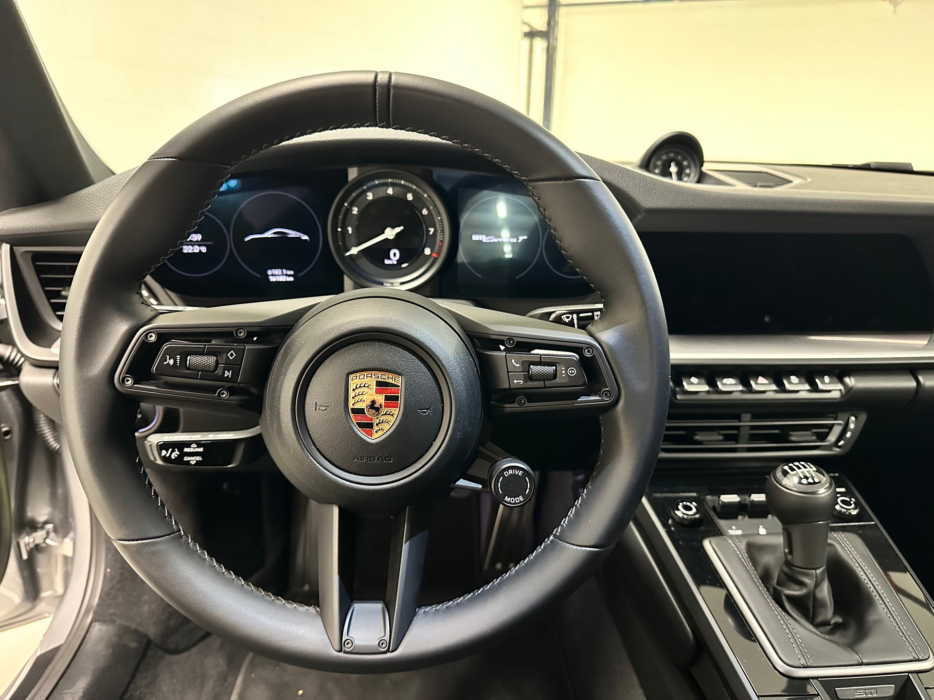 PORSCHE 3.0 Carrera T-image-8