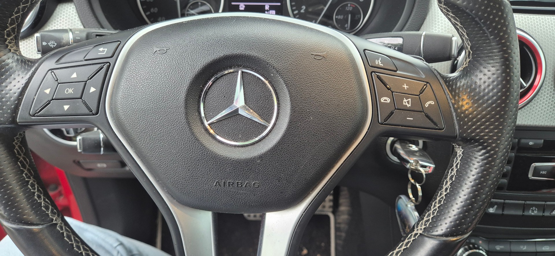 MERCEDES-BENZ B 180 BlueEF-image-2