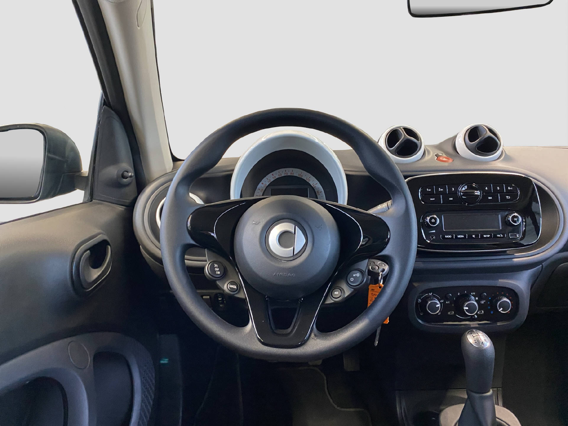 SMART Fortwo Coupé 1.0-image-8