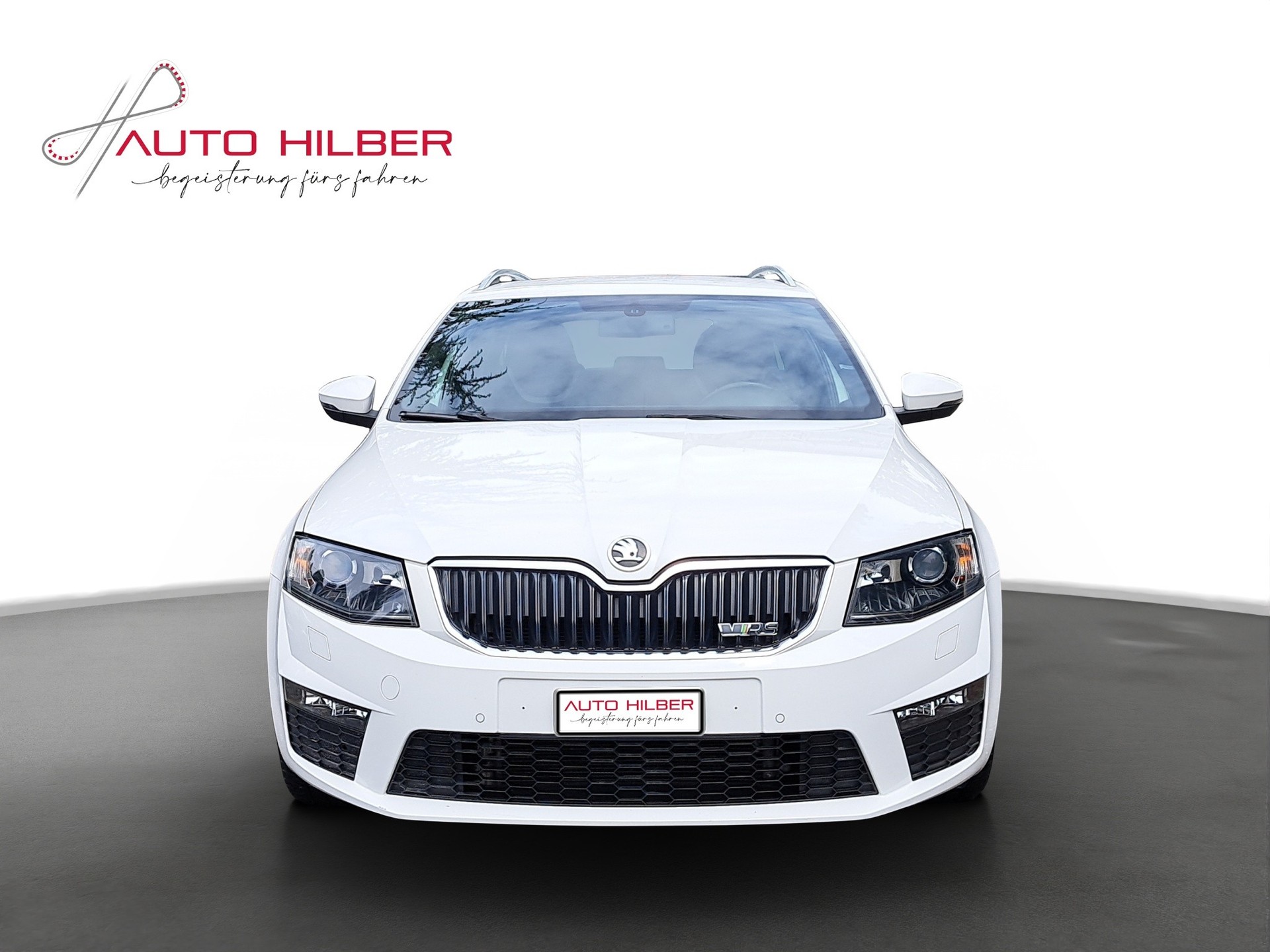 SKODA Octavia Combi 2.0 TSI RS DSG-image-1