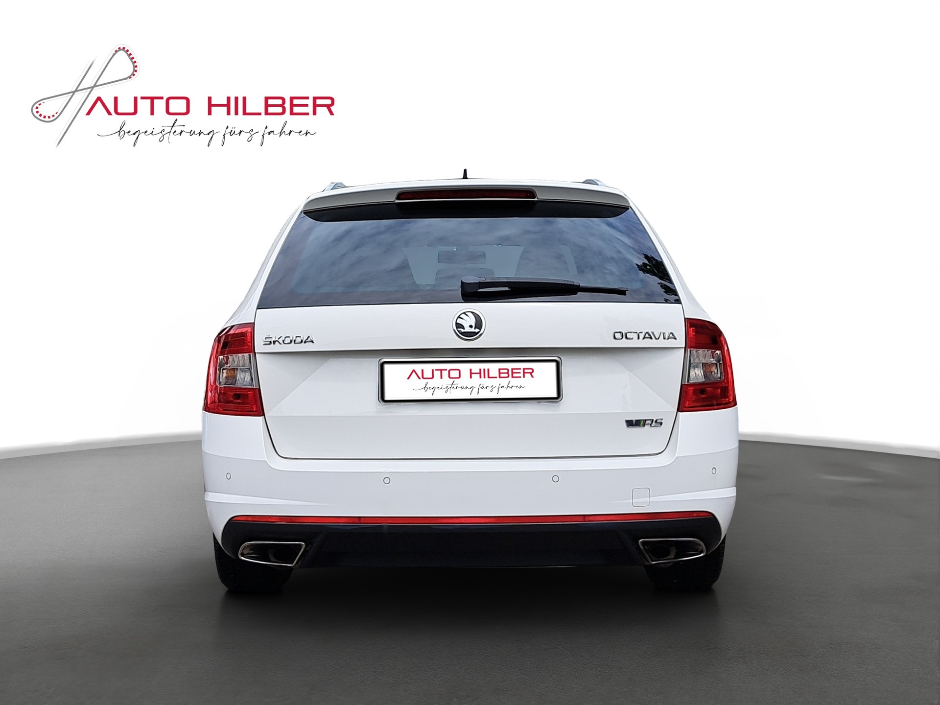SKODA Octavia Combi 2.0 TSI RS DSG-image-4