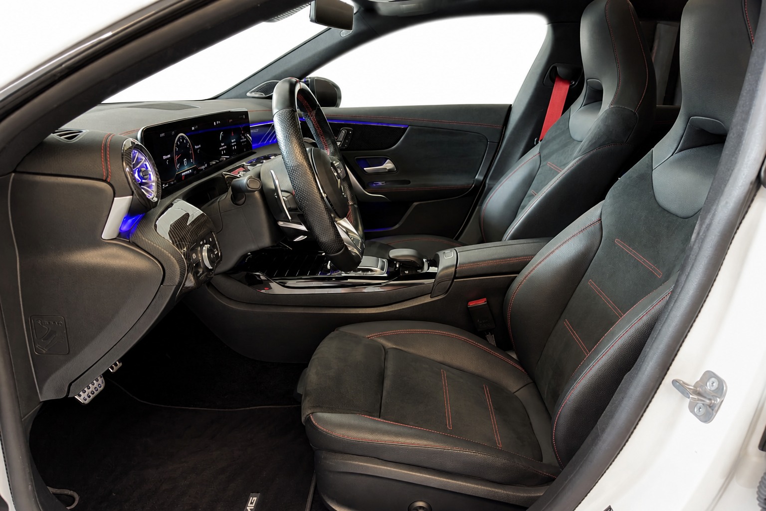MERCEDES-BENZ CLA 35 AMG 4matic Premium Plus-image-10