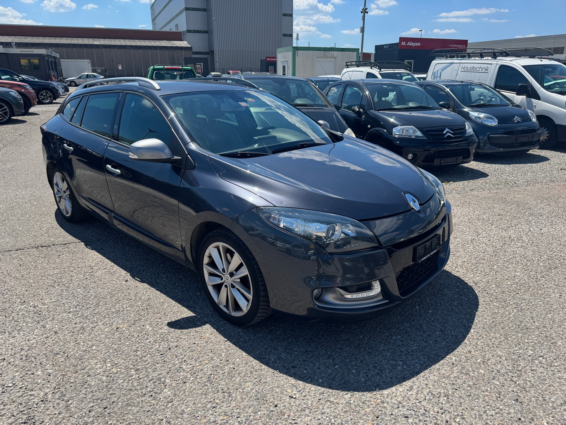 RENAULT Mégane Grandtour 2.0 16V Turbo GT-image-2