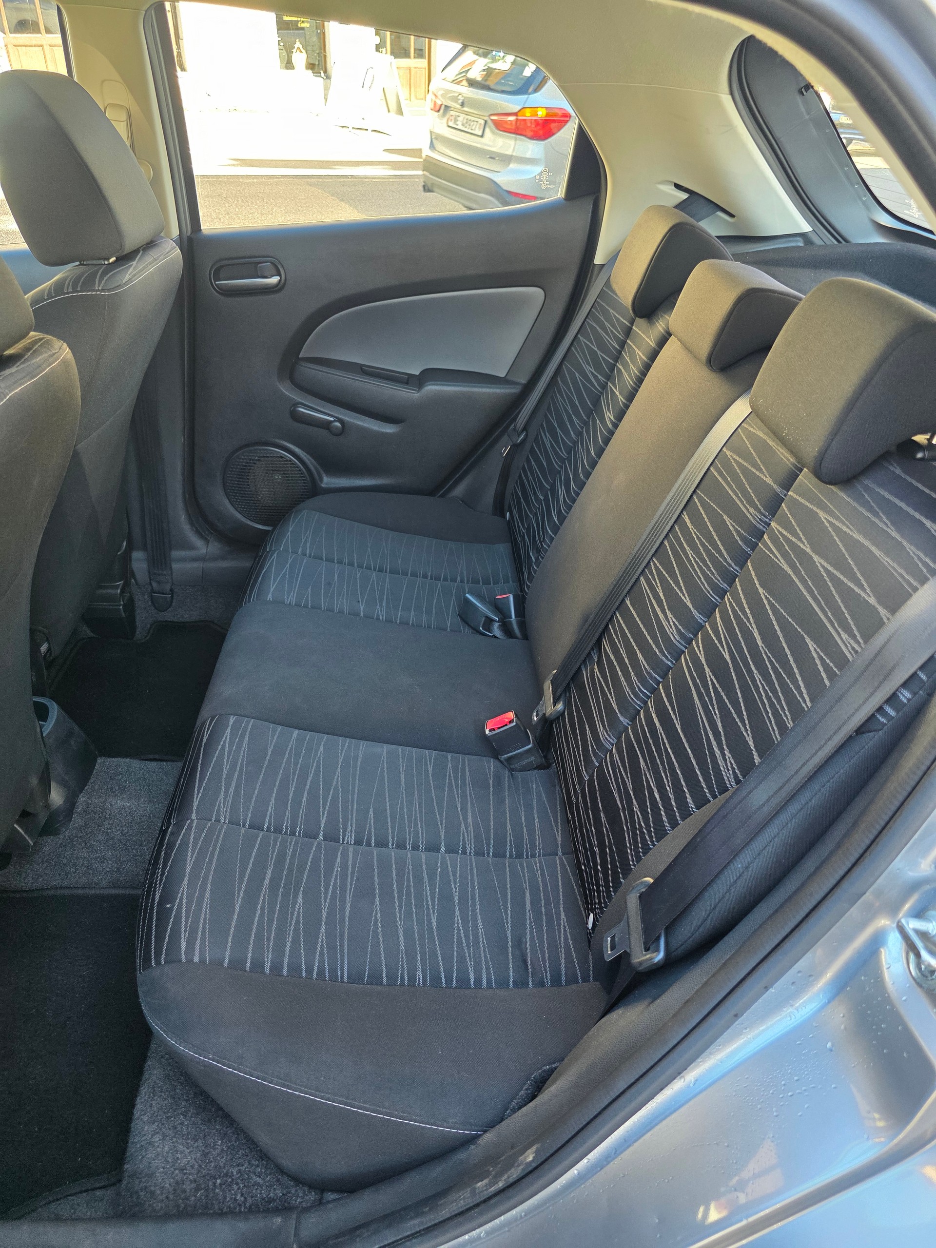 MAZDA 2 1.3i 16V Exclusive-image-10