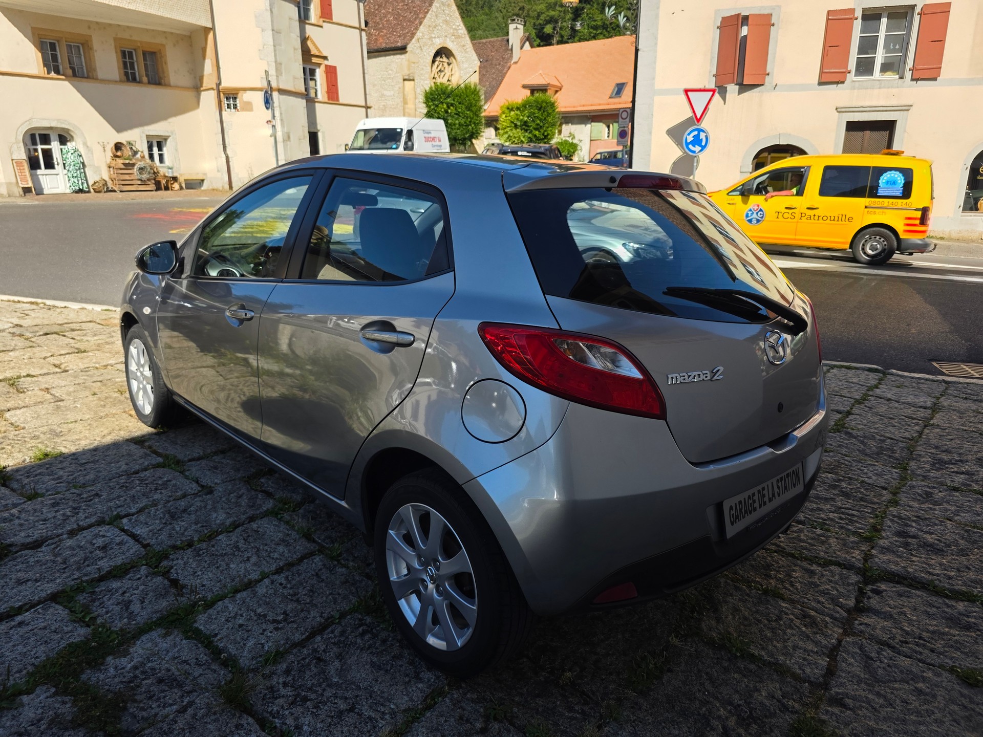 MAZDA 2 1.3i 16V Exclusive-image-5