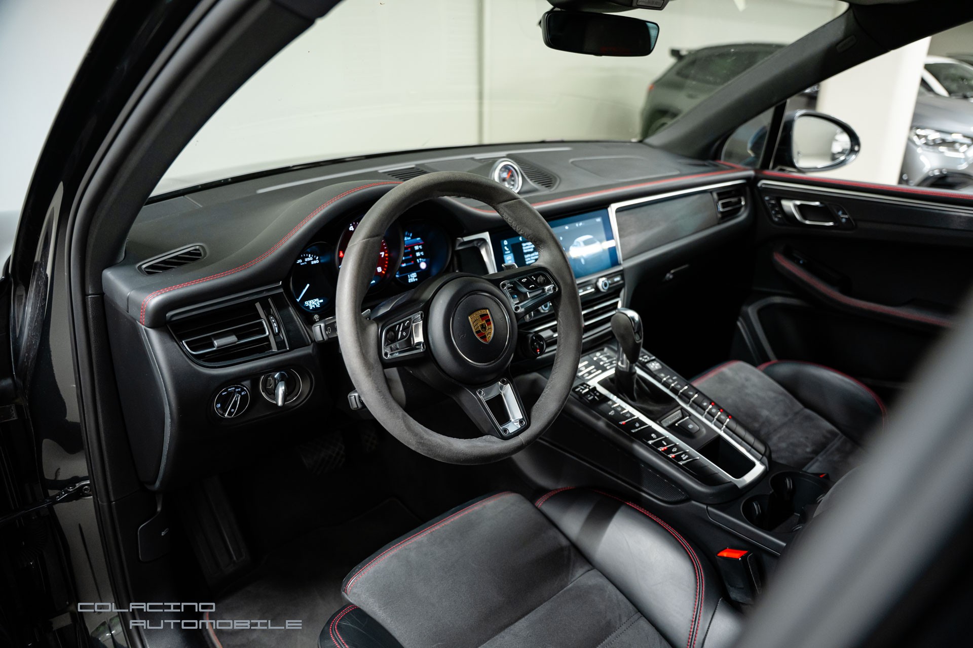 PORSCHE Macan GTS PDK-image-11