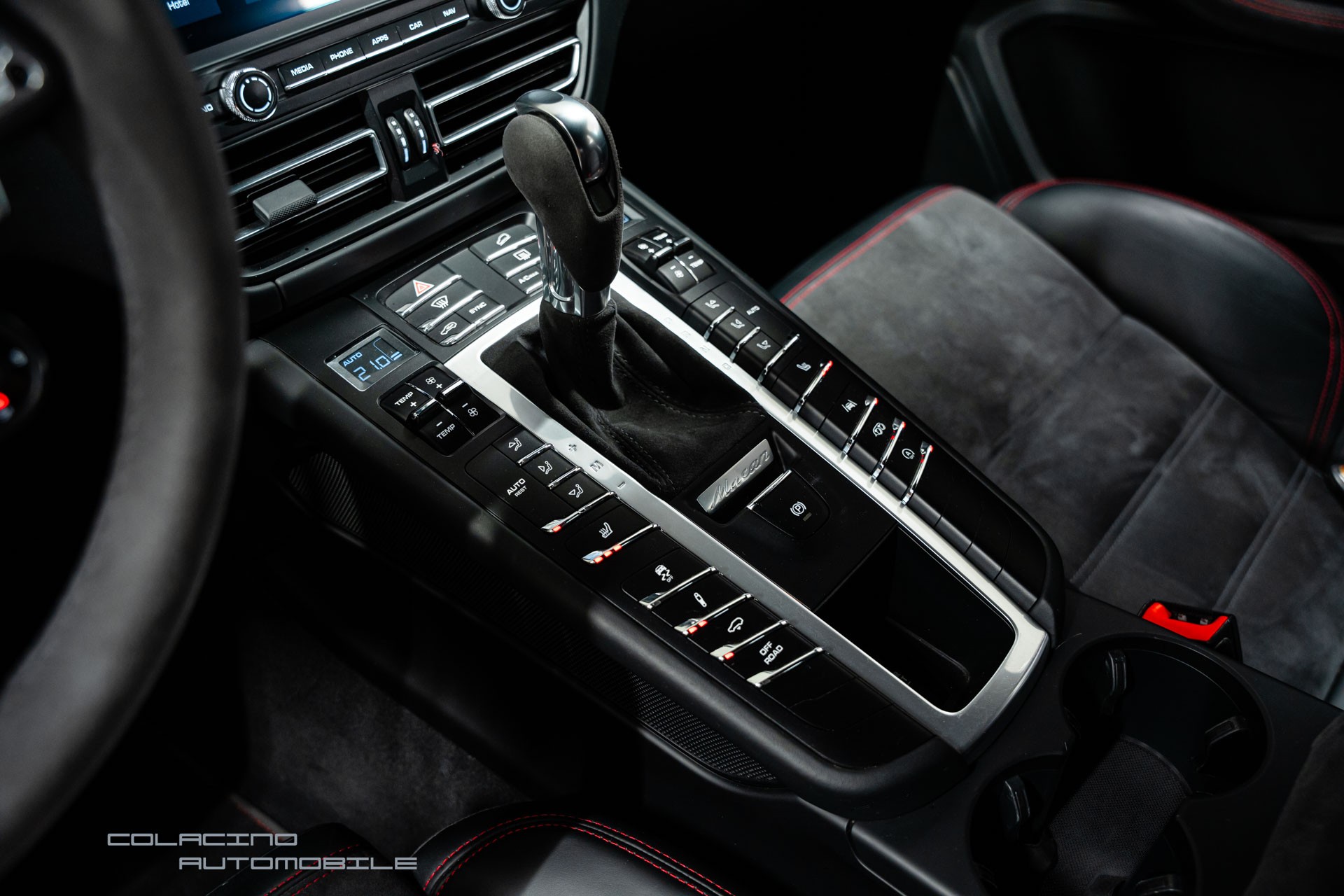PORSCHE Macan GTS PDK-image-28