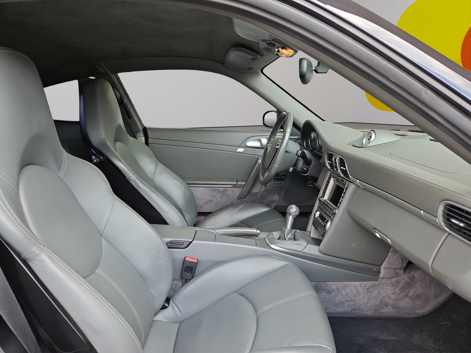 PORSCHE 911 Carrera S-image-10