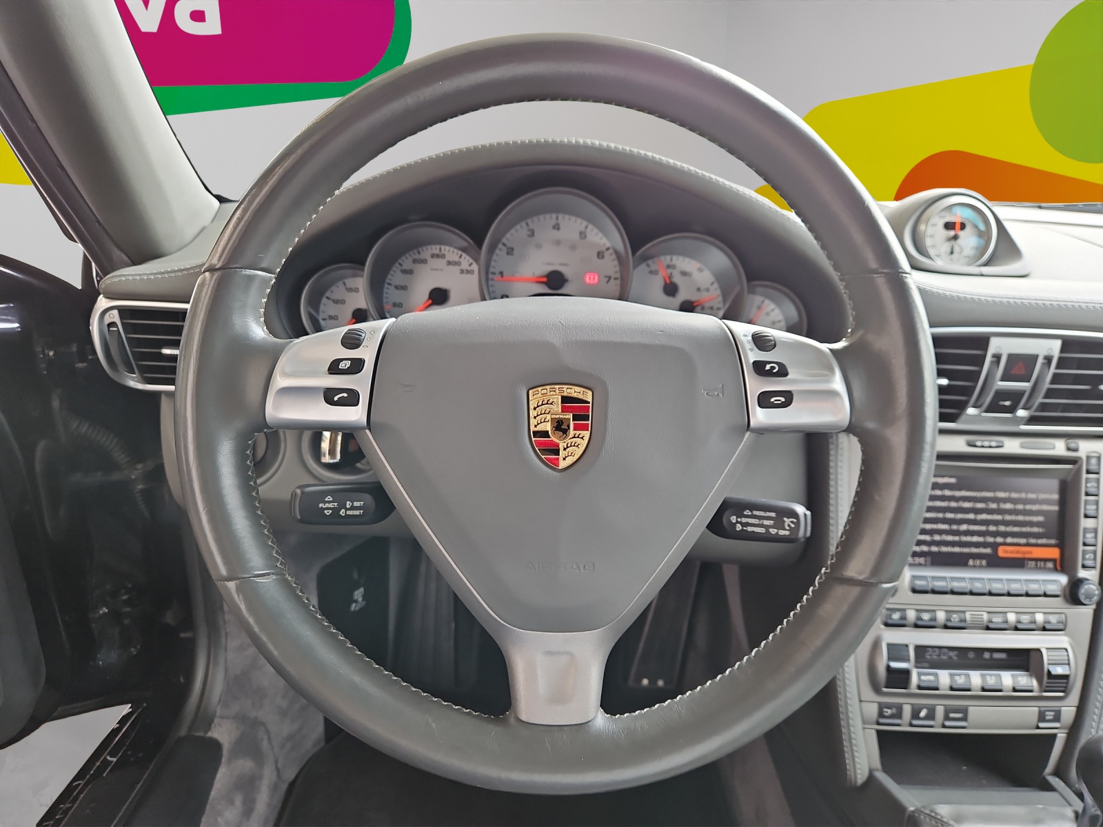PORSCHE 911 Carrera S-image-5