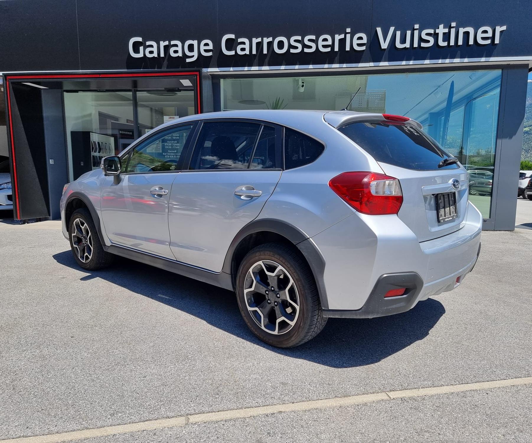 SUBARU XV 2.0i Swiss Three-image-2