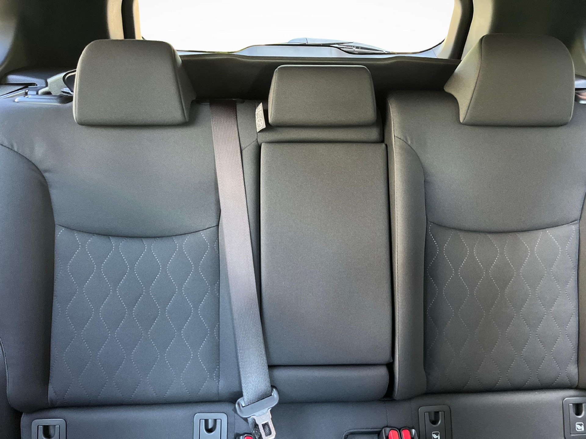 TOYOTA Corolla Cross 2.0 HSD Trend AWD-i-image-10