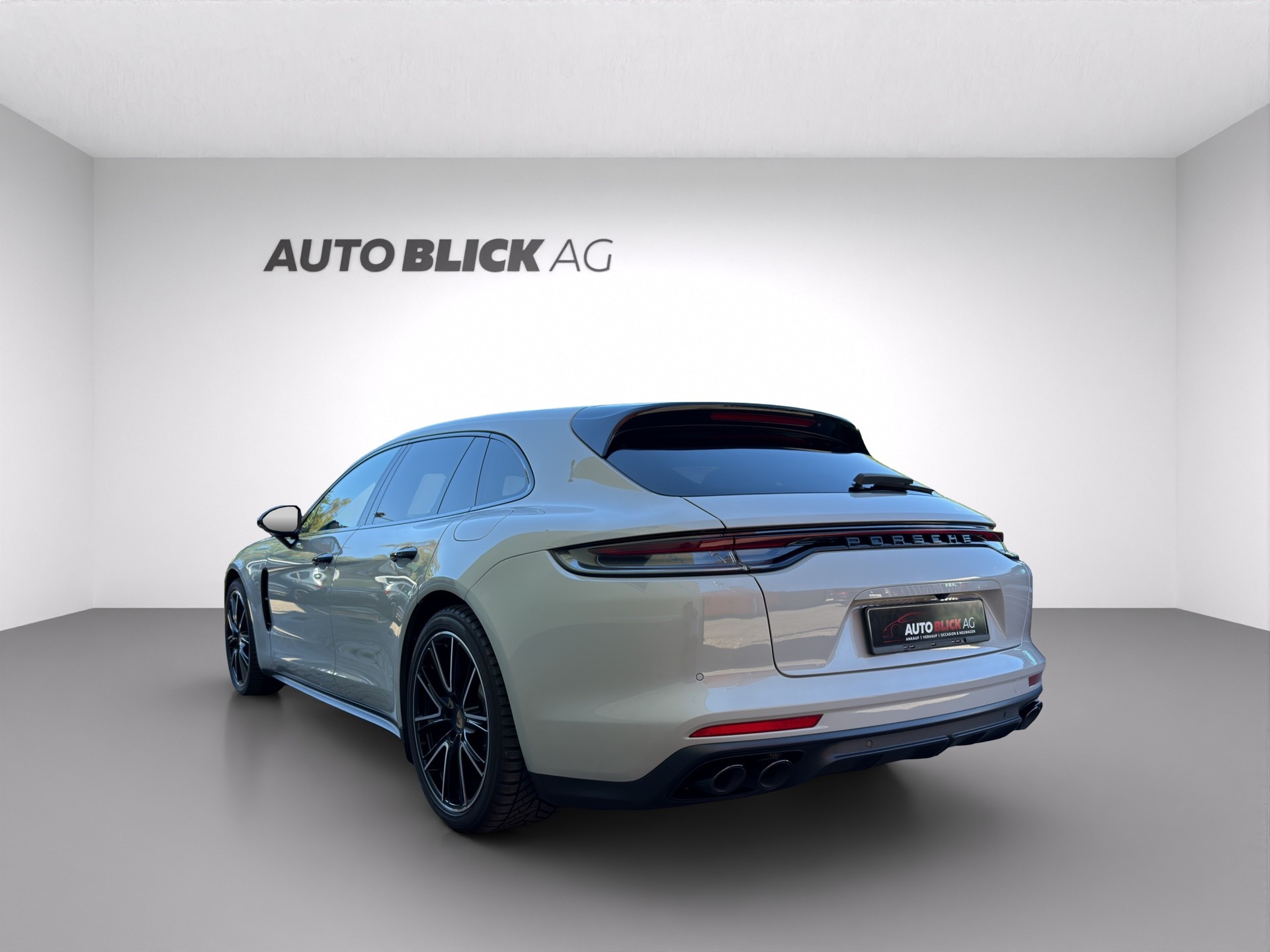 PORSCHE Panamera 4S E-Hybrid Sport Turismo PDK-image-5