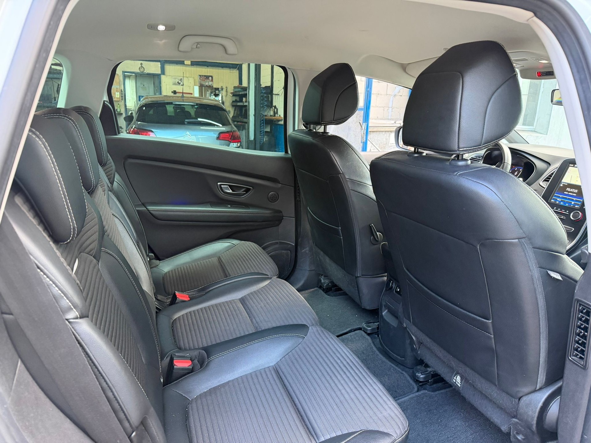 RENAULT Grand Scénic 1.3 16V Turbo Business Line EDC-image-6
