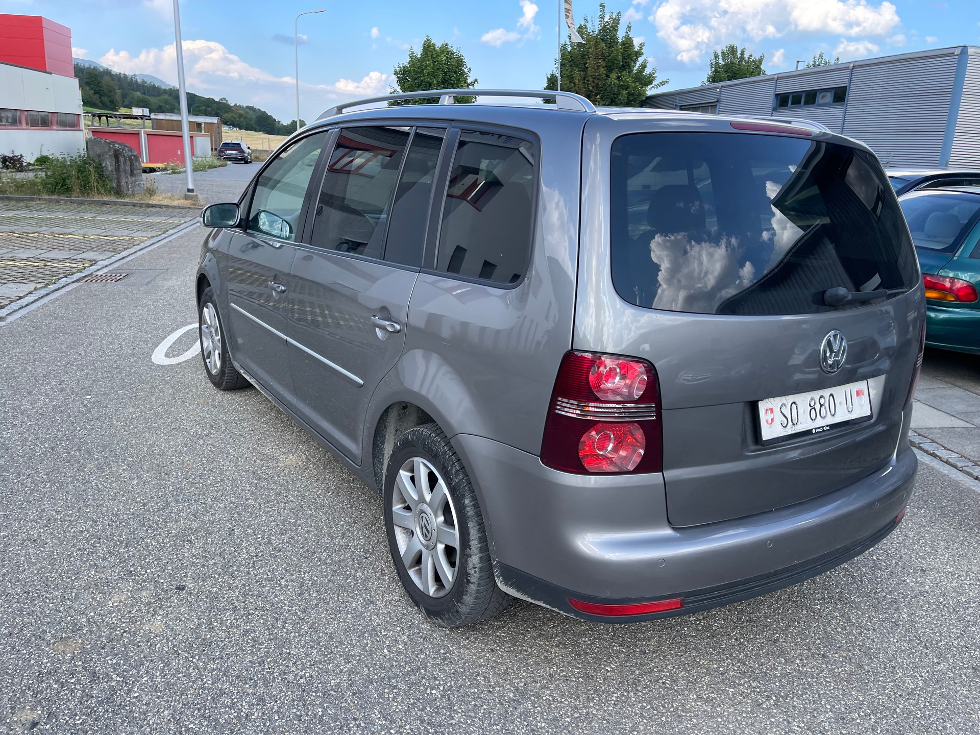 VW Touran 1.4 TSI Trendline-image-5