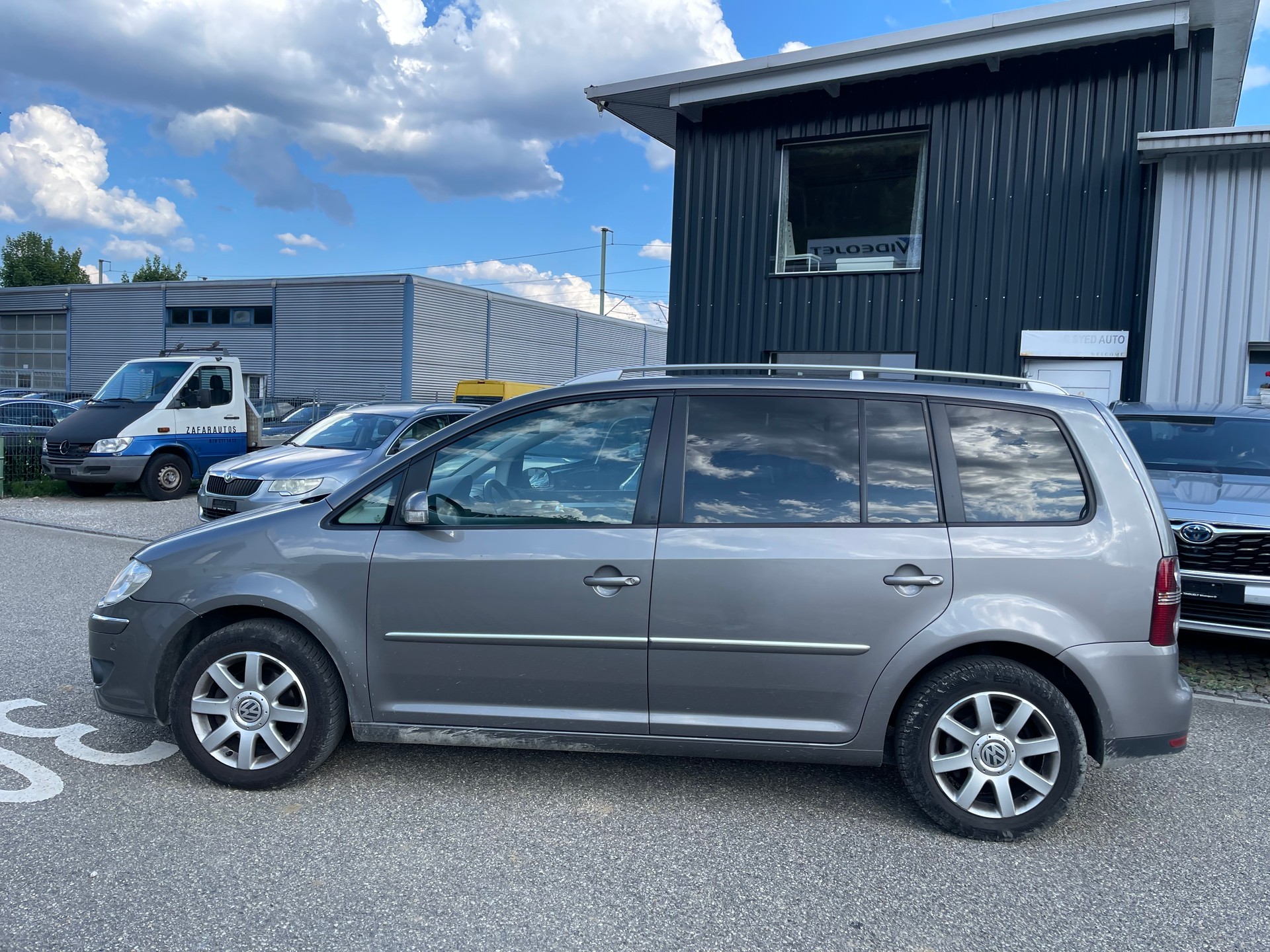VW Touran 1.4 TSI Trendline-image-7