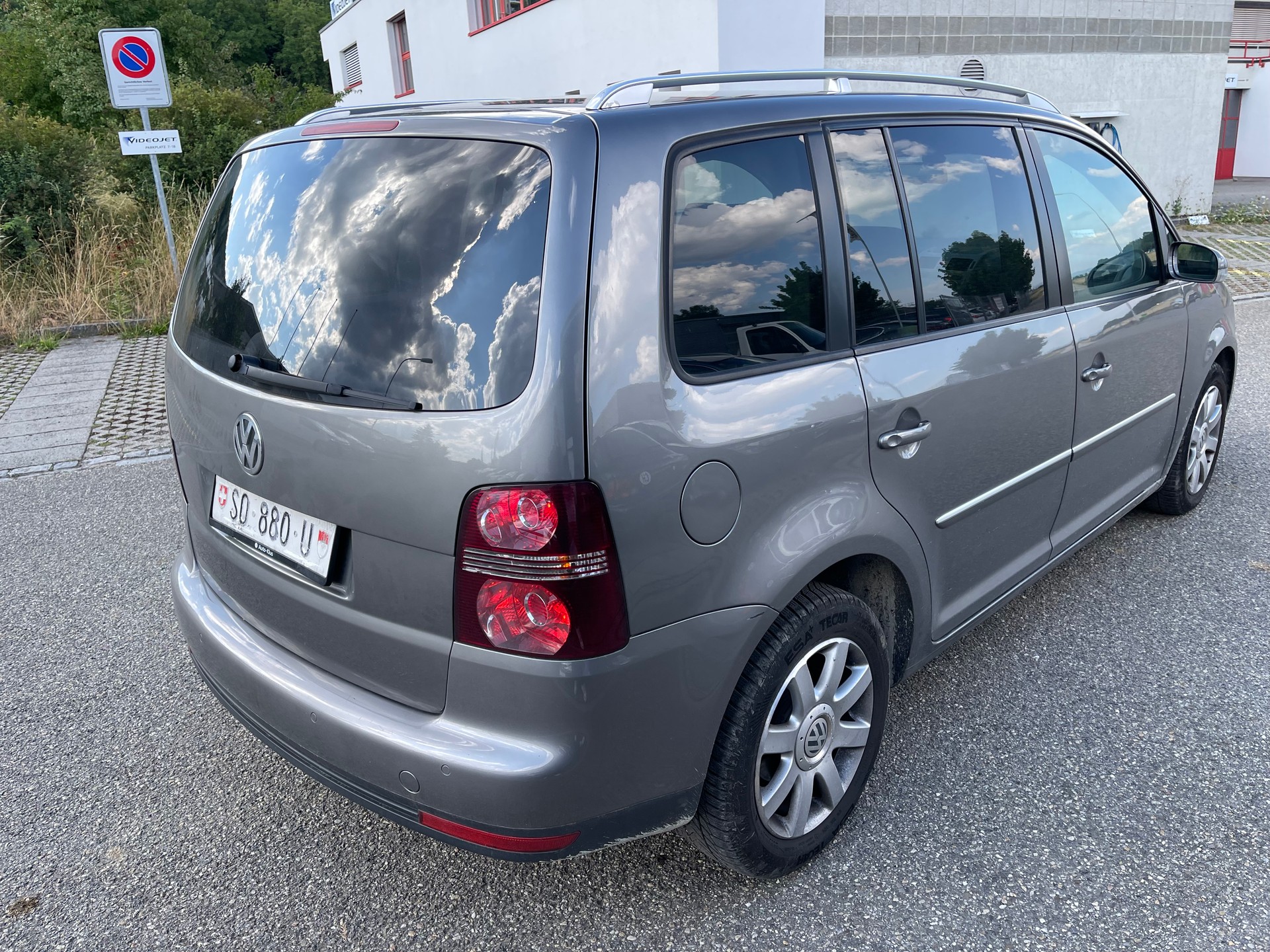 VW Touran 1.4 TSI Trendline-image-3