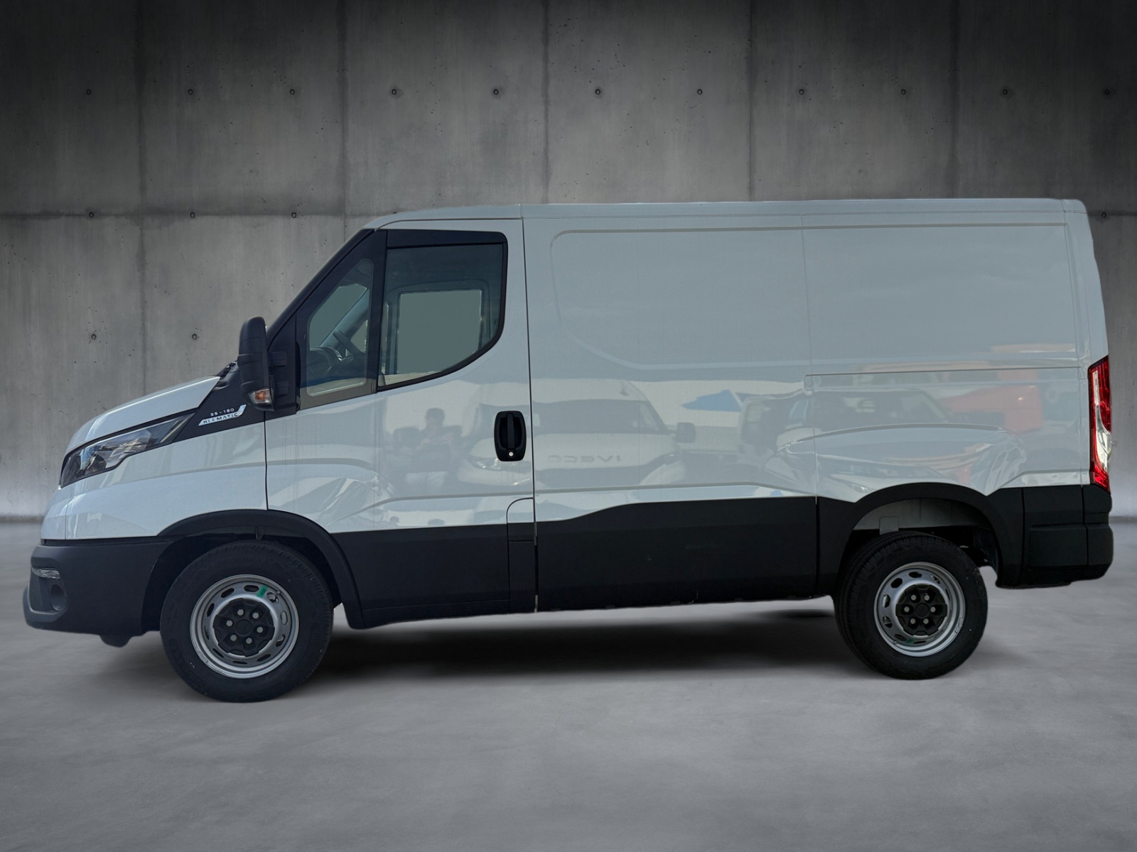 IVECO 35S16A8V H1-showroom-element-1