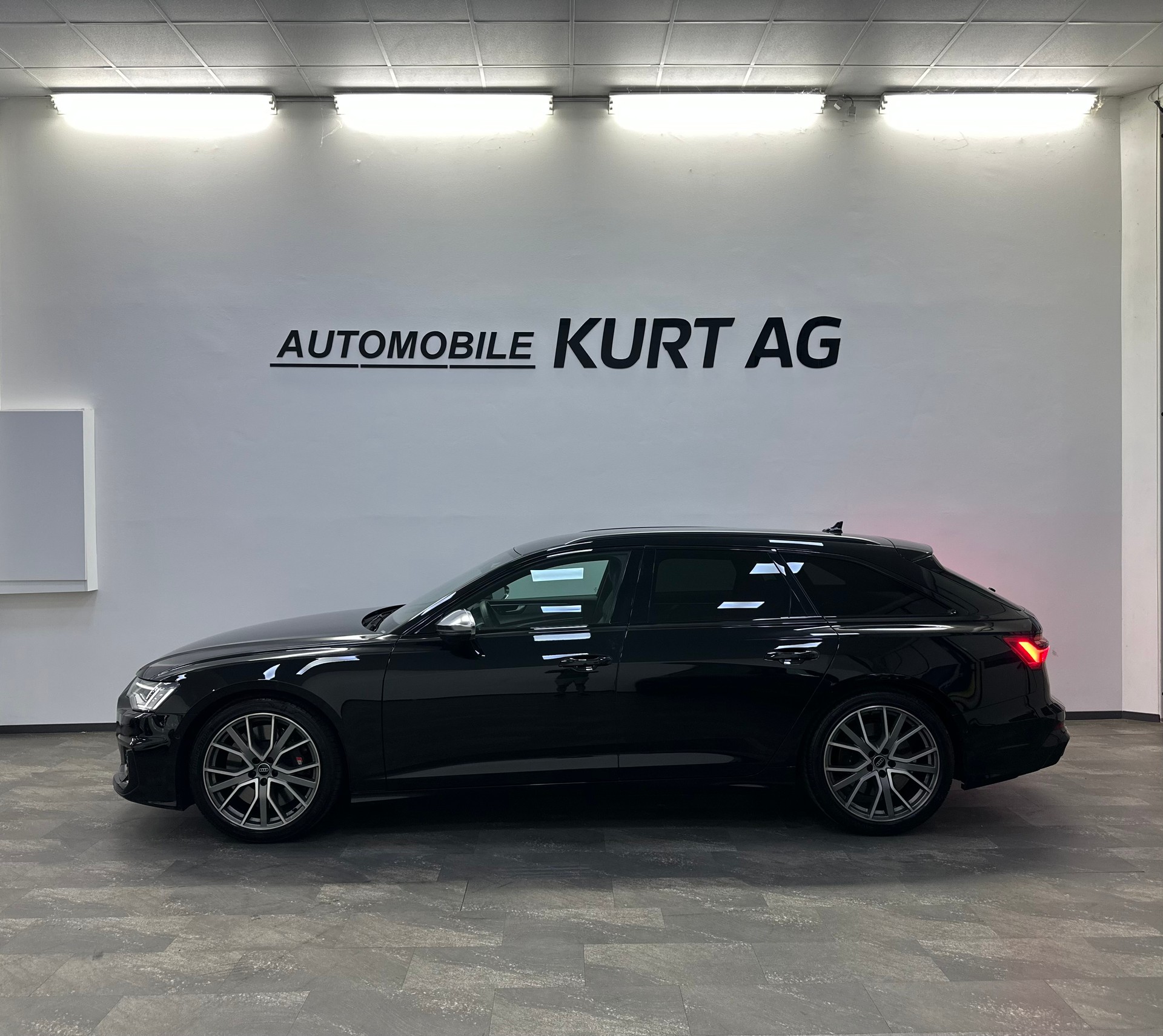 AUDI S6 Avant 3.0 TDI quattro tiptronic-image-2