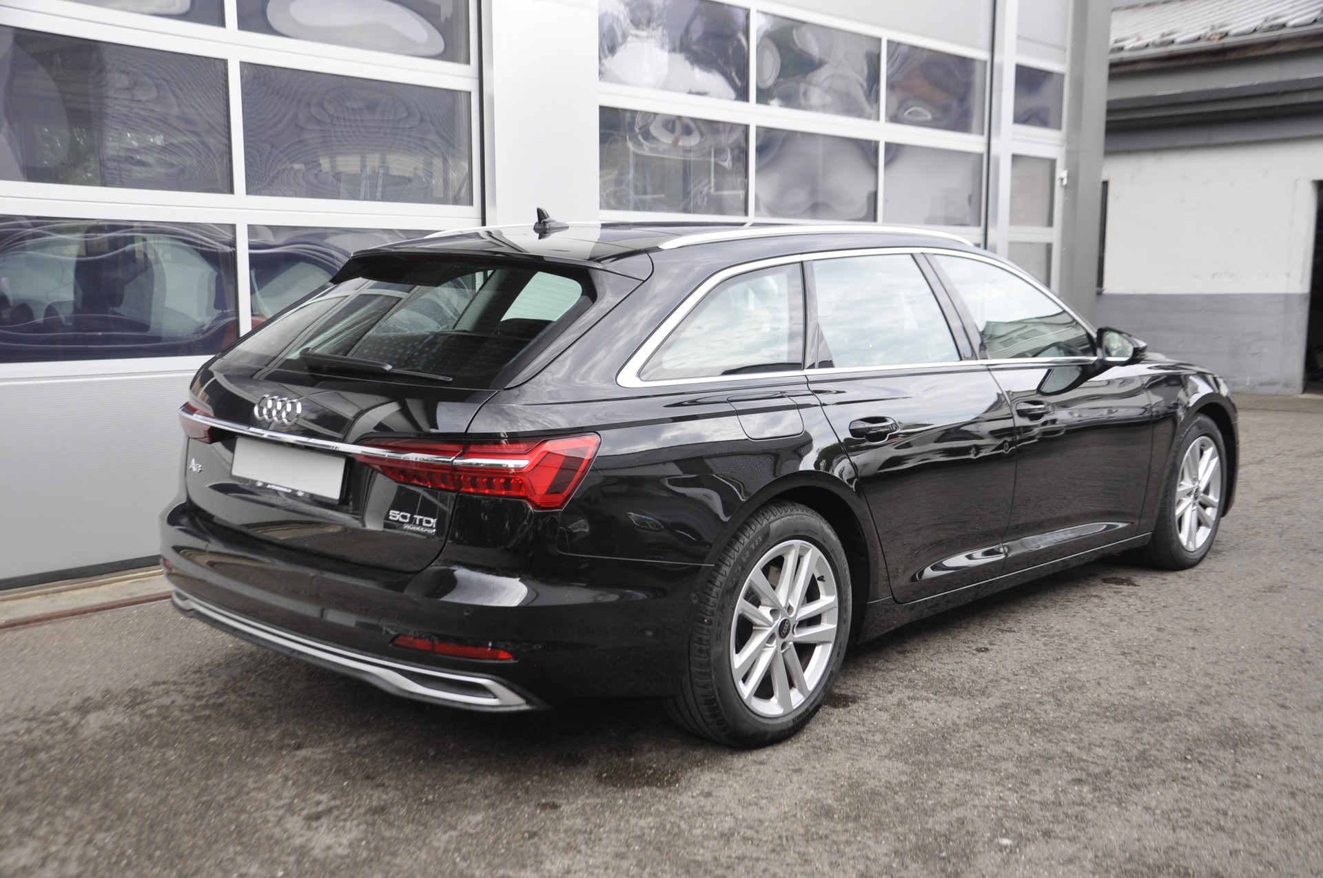 AUDI A6 Avant 50 TDI advanced quattro tiptronic I Panoramadach-image-15