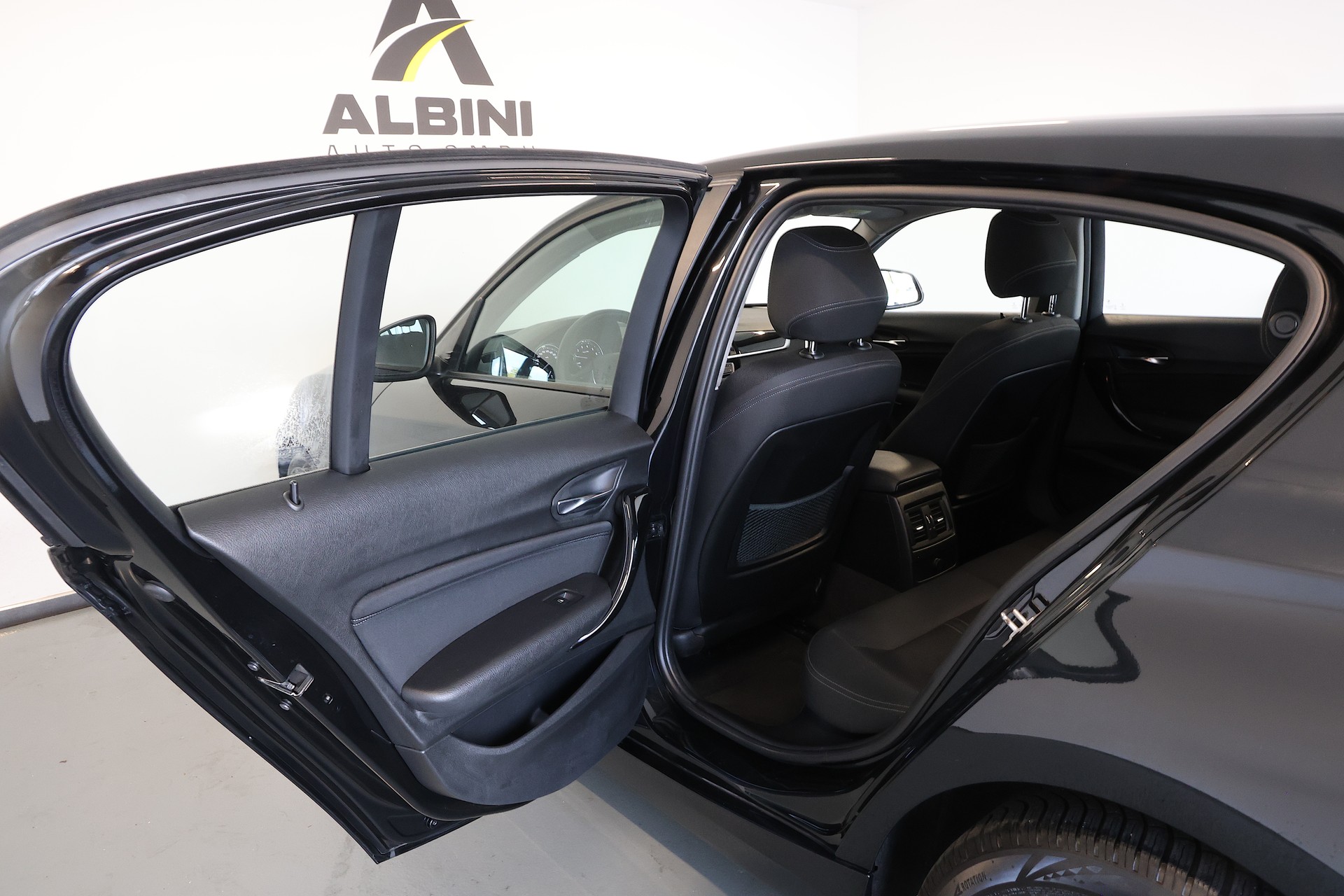 BMW 118i Steptronic-image-17