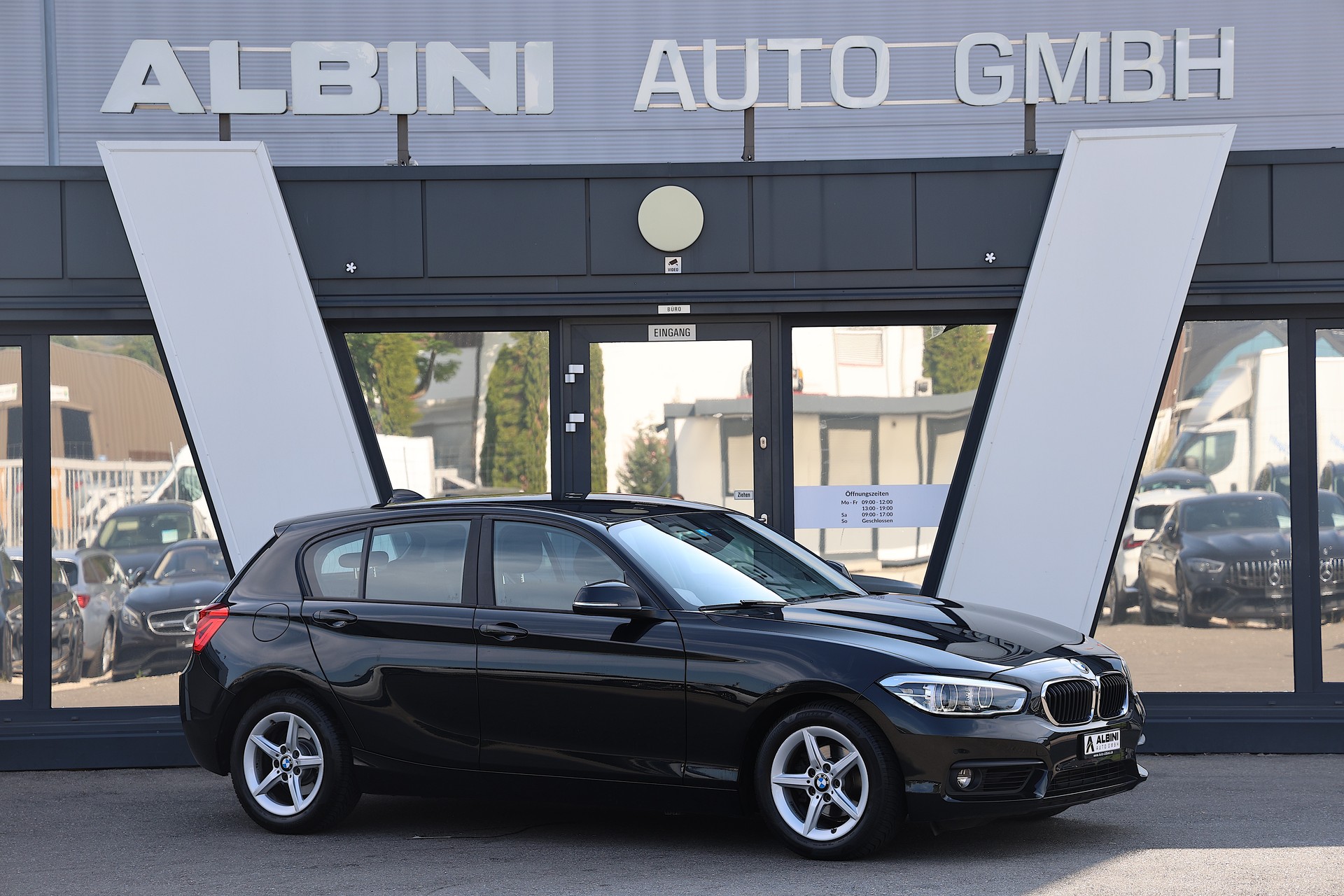 BMW 118i Steptronic-image-1