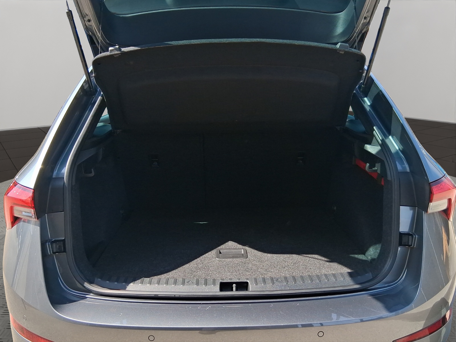 SKODA Scala 1.0 TSI Monte Carlo DSG-image-18