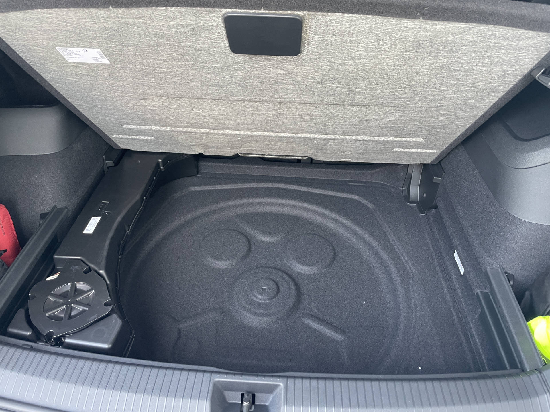VW Tiguan 2.0 TSI R-Line Plus DSG 4motion-image-21