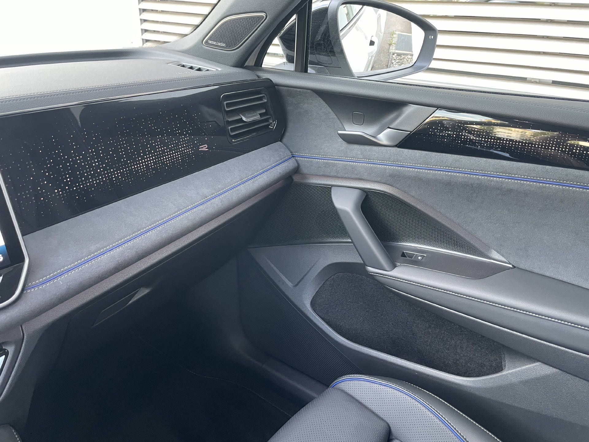 VW Tiguan 2.0 TSI R-Line Plus DSG 4motion-image-10