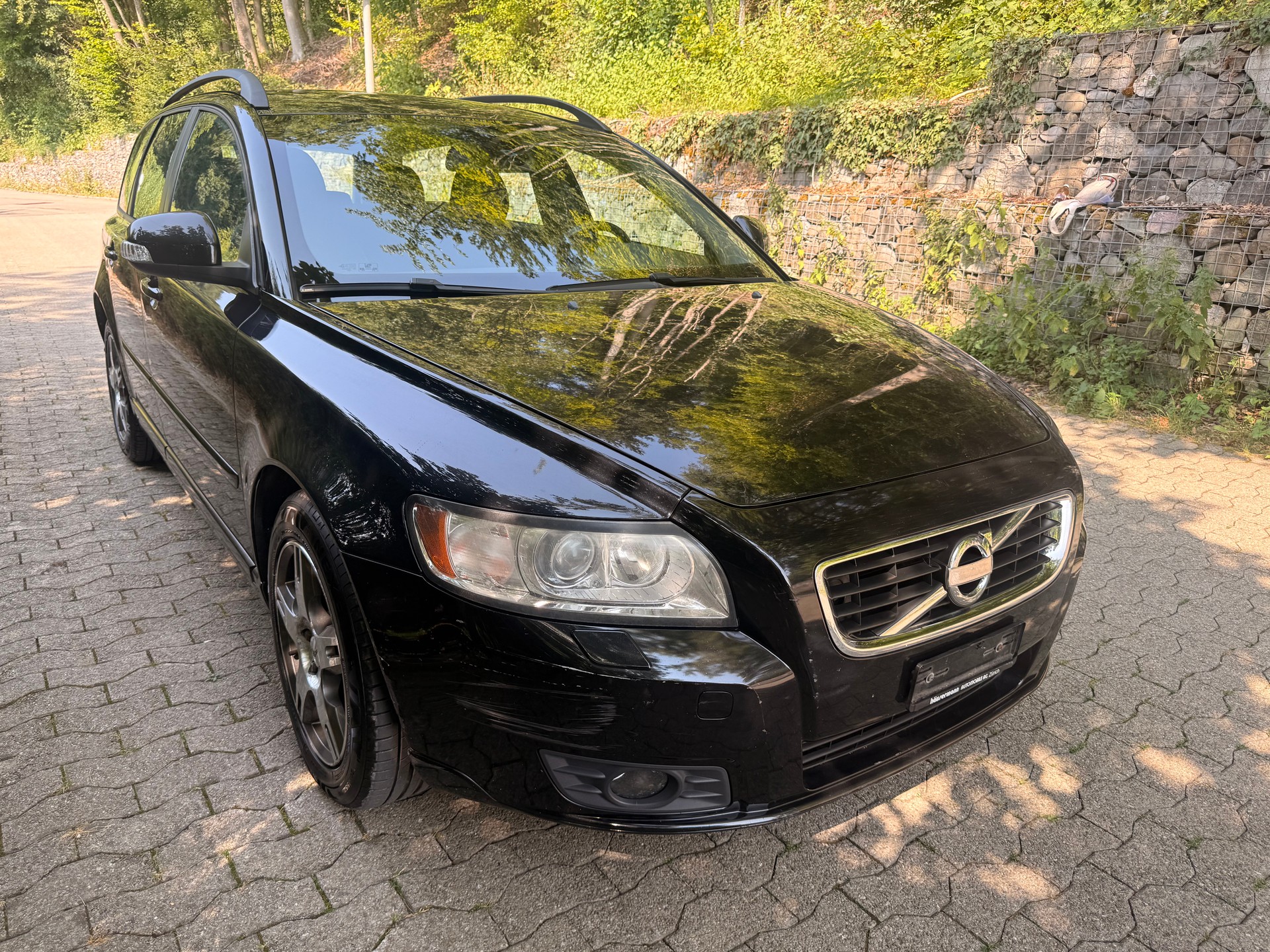 VOLVO V50 D3 Momentum Geartronic-image-3