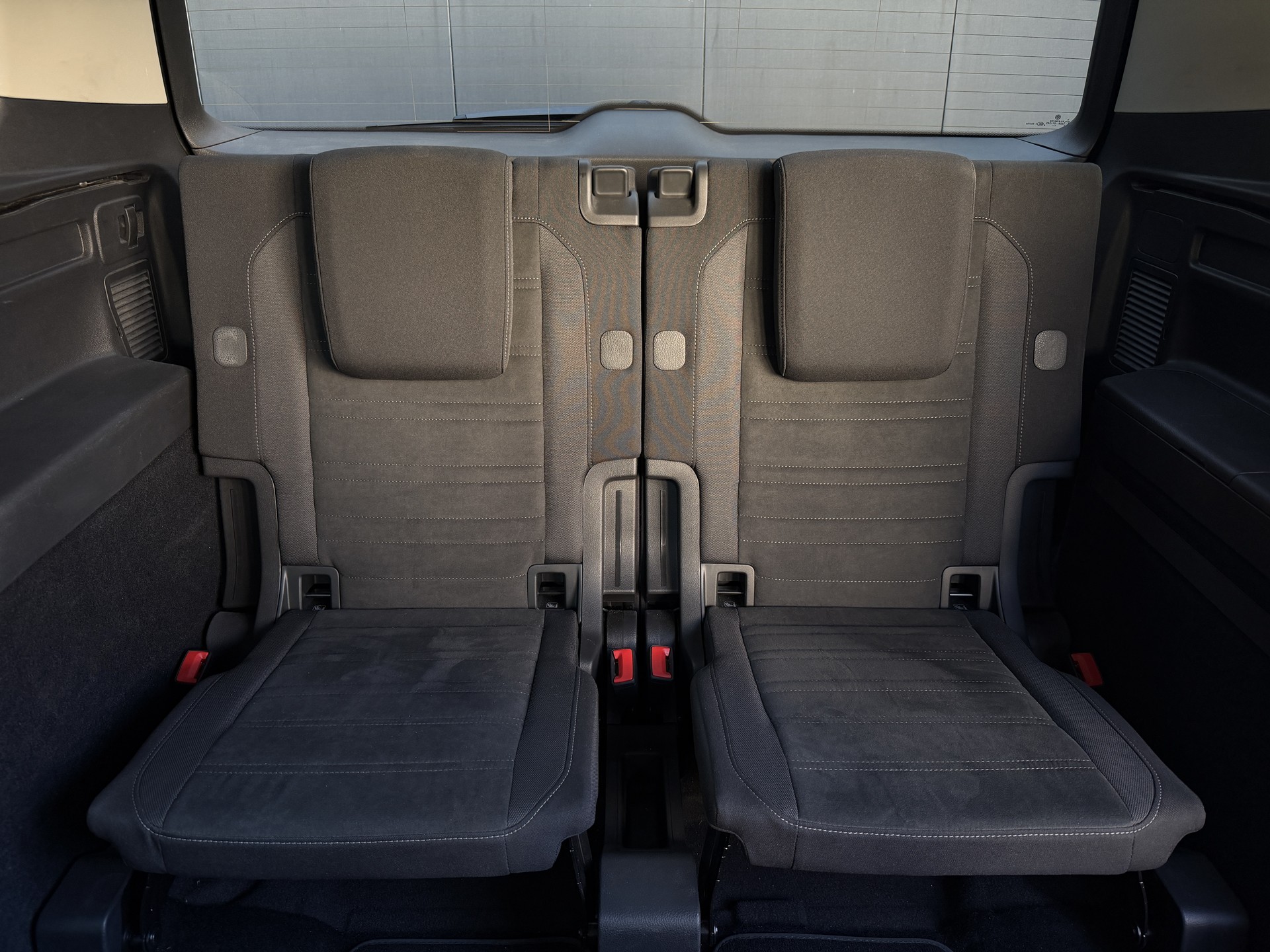 VW Touran 1.5 TSI R-Line EVO Highline DSG / 7 Plätzer-image-19