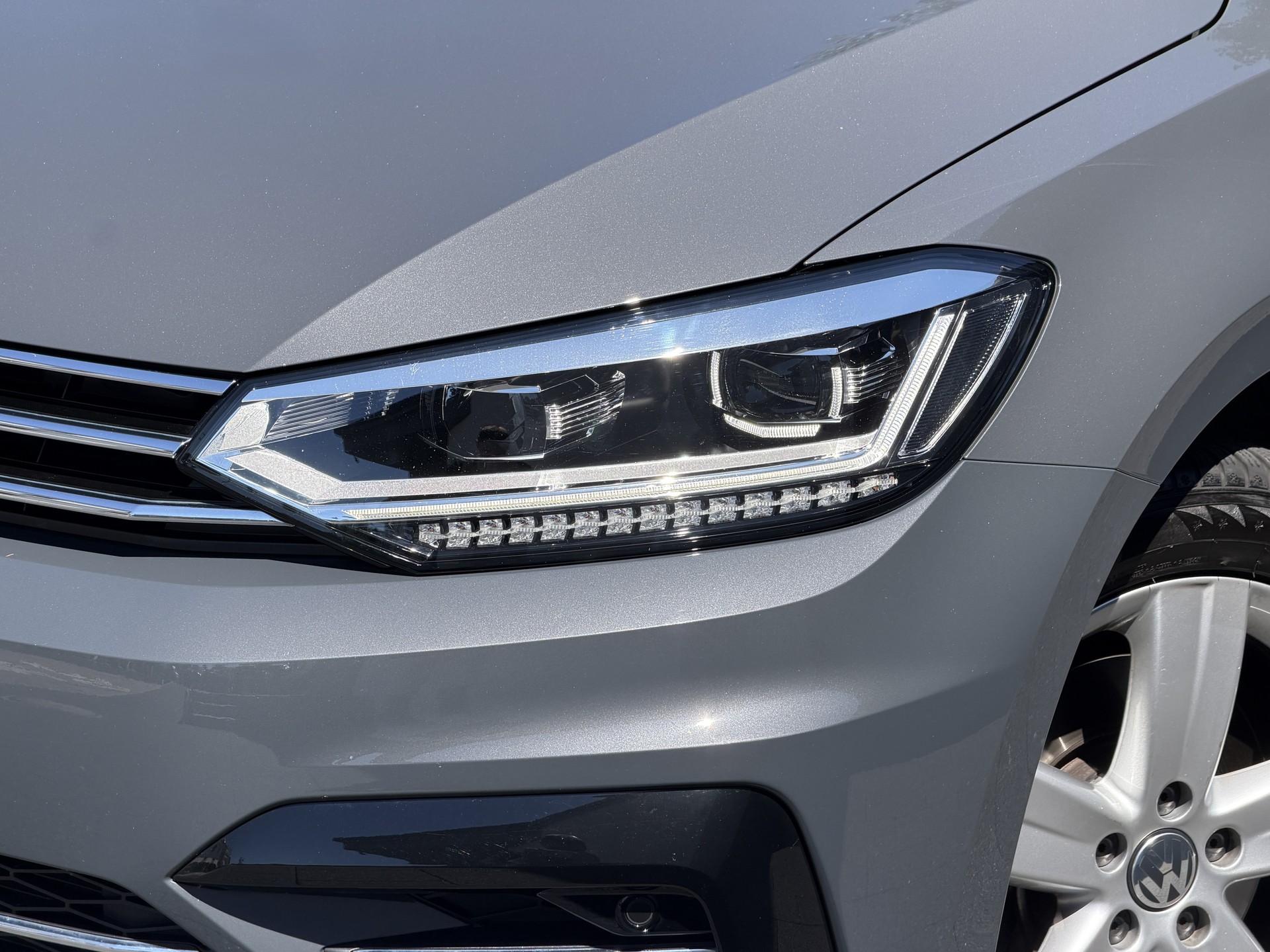 VW Touran 1.5 TSI R-Line EVO Highline DSG / 7 Plätzer-image-2